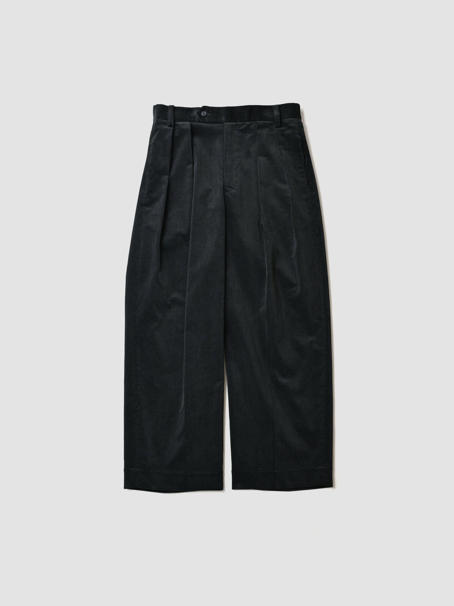 BISOWN / CORDUROY 2TUCK WIDE TROUSERS - BLACK