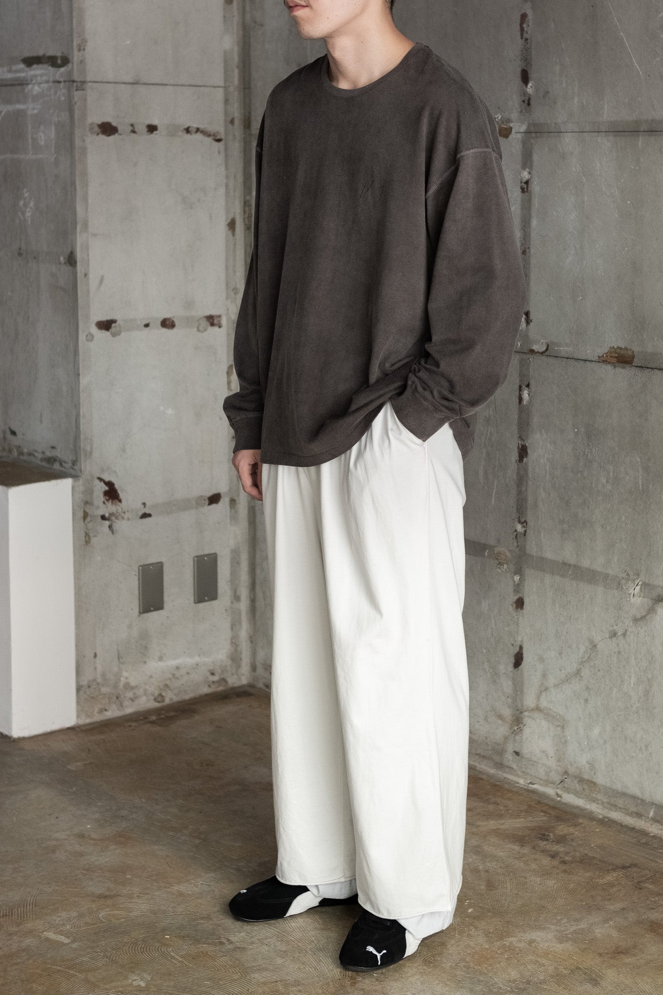 ANCELLM / UNEVENNESS LS T-SHIRT -BLACK