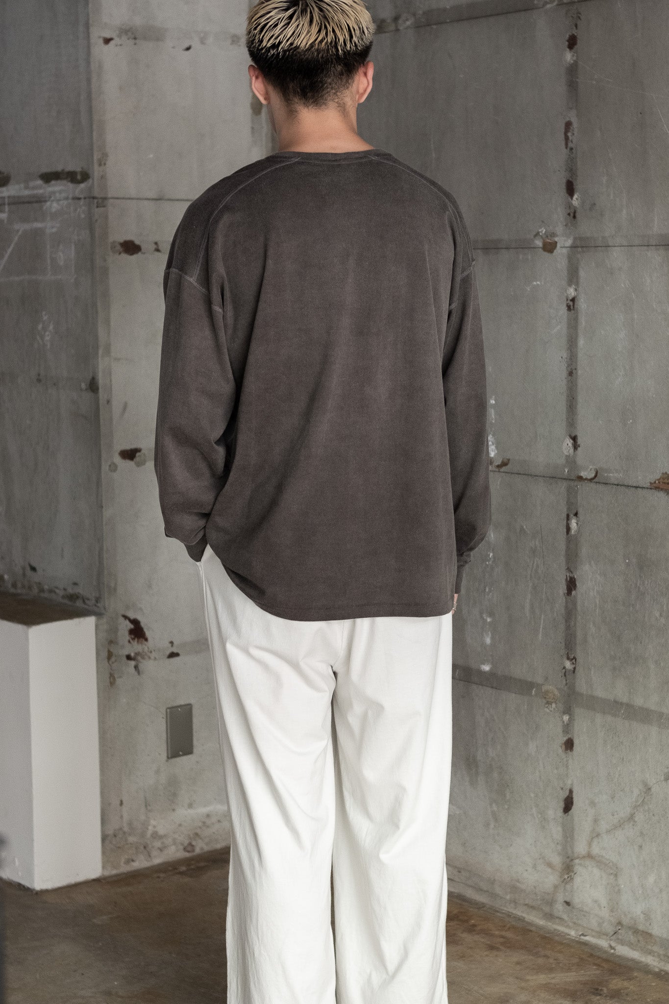 ANCELLM / UNEVENNESS LS T-SHIRT -BLACK