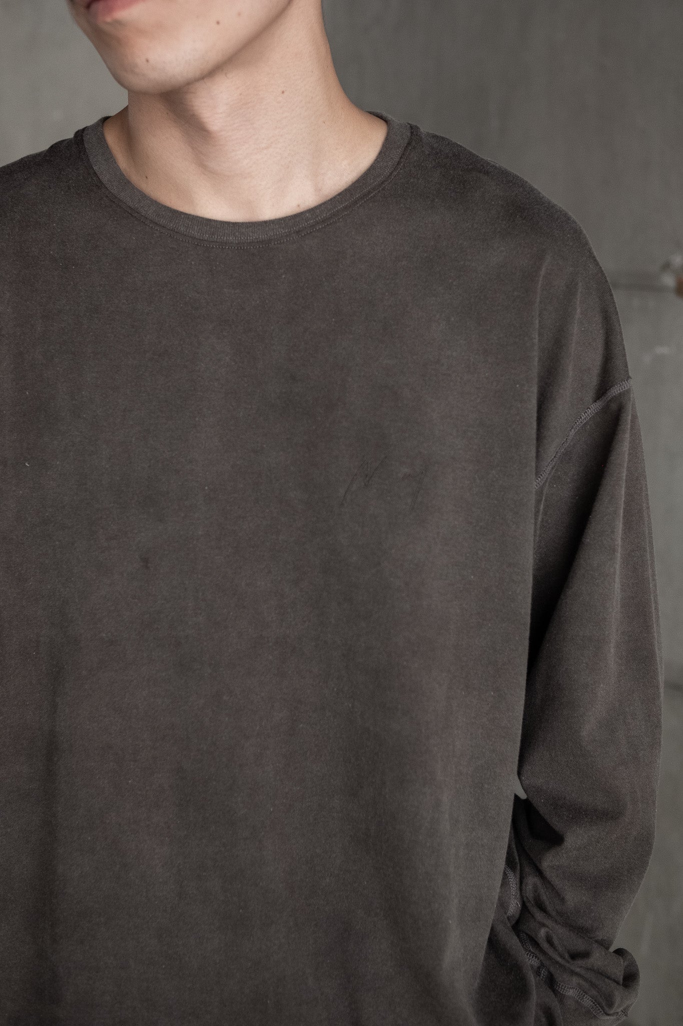 ANCELLM / UNEVENNESS LS T-SHIRT -BLACK