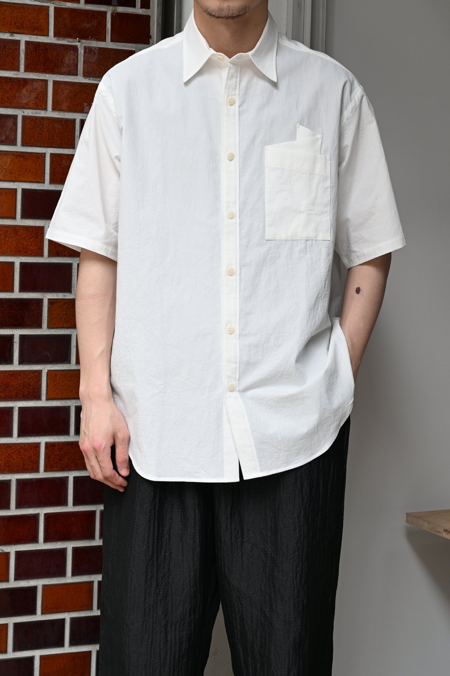 WHOWHAT / ORIGAMI POCKET SHIRT<SHORT SLEEVE> -WHITE