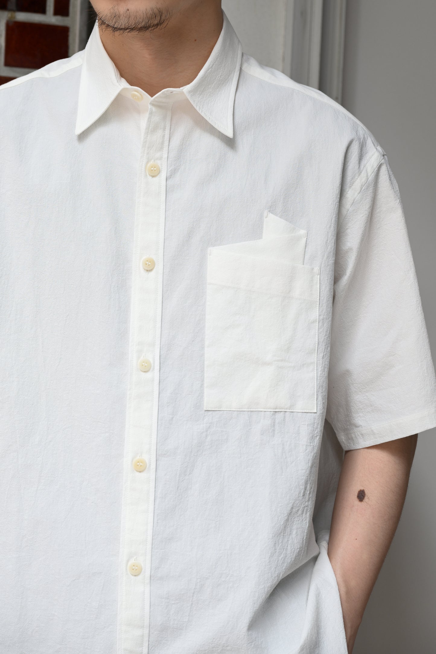 WHOWHAT / ORIGAMI POCKET SHIRT<SHORT SLEEVE> -WHITE