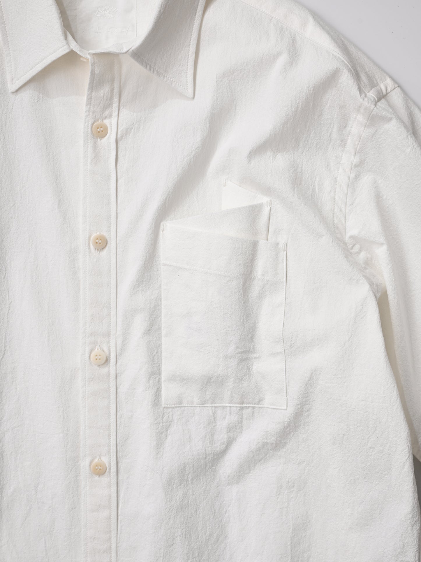 WHOWHAT / ORIGAMI POCKET SHIRT<SHORT SLEEVE> -WHITE