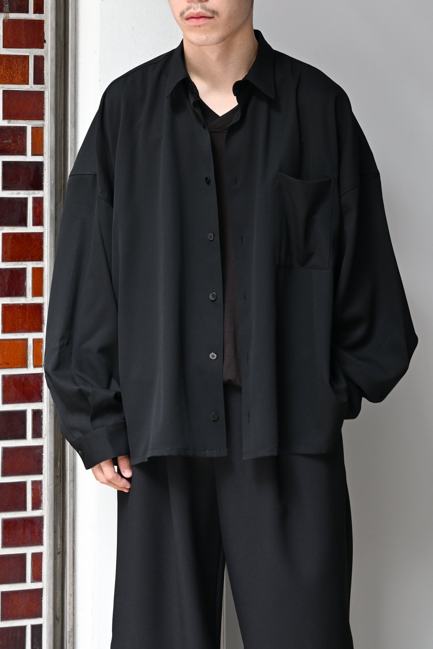WHOWHAT / 5X SHIRT<SHORT LENGTH> -BLACK