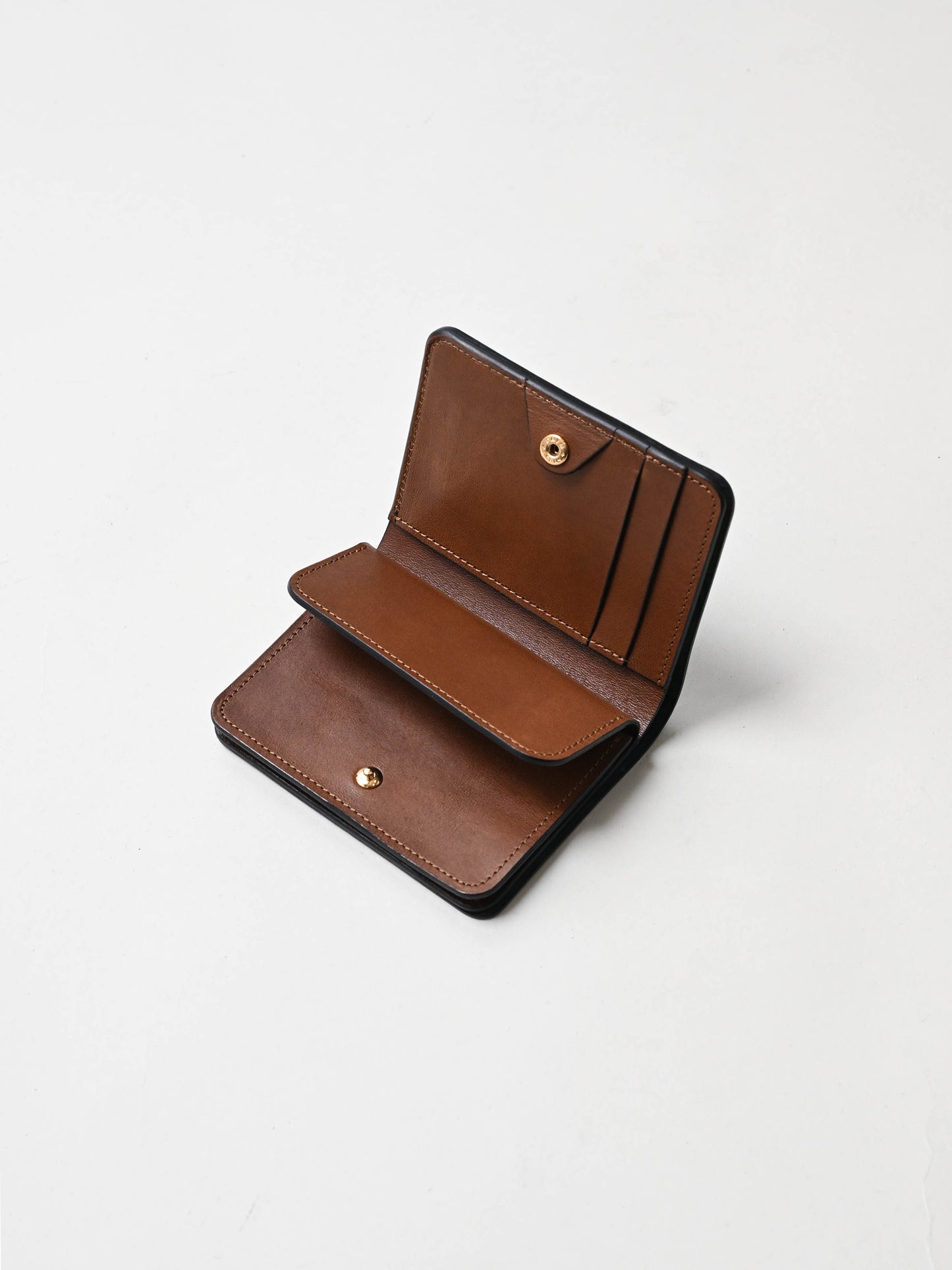 forme / Post wallet Cordovan -BLACK×BROWN