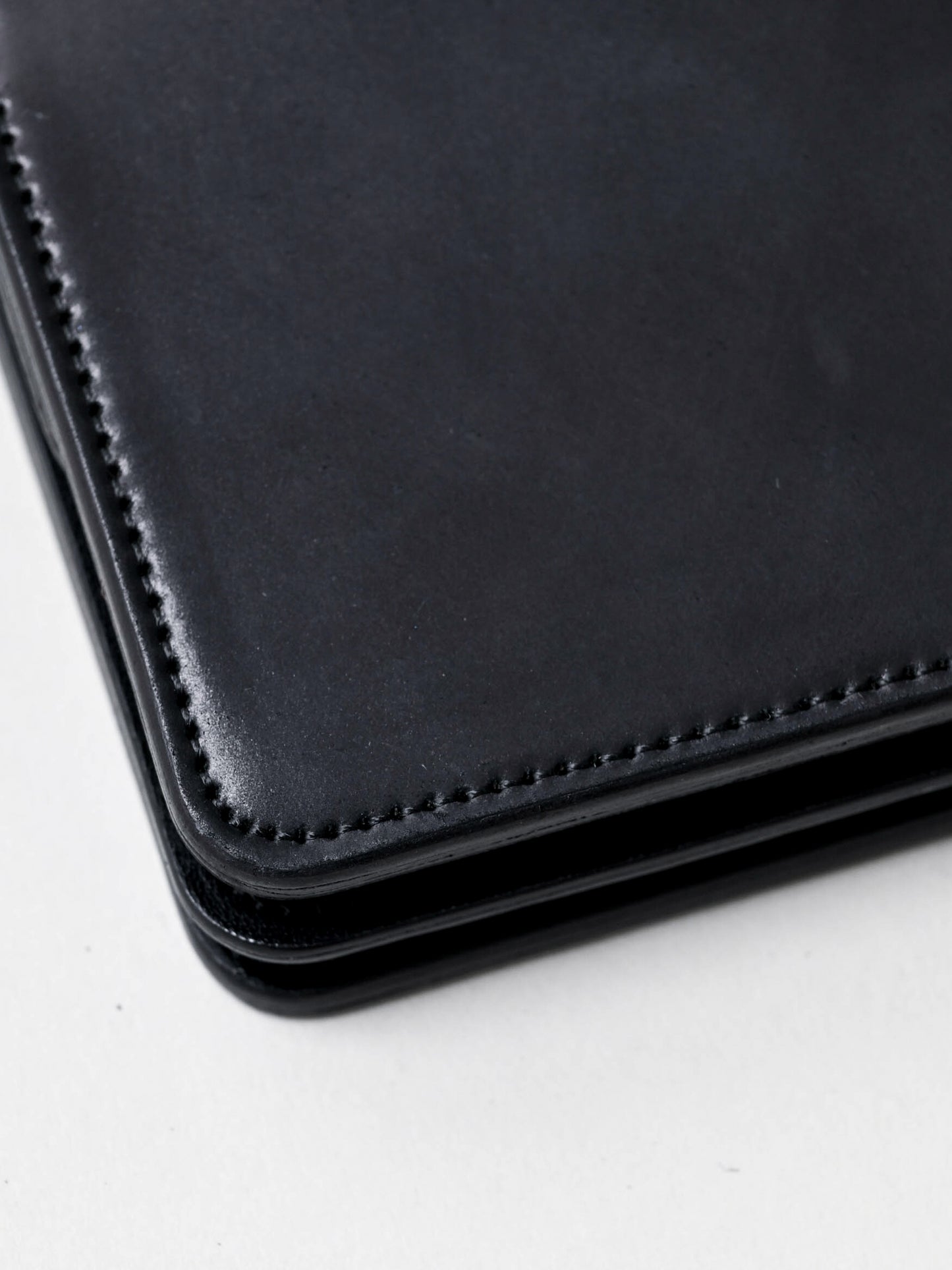 forme / Post wallet Cordovan -BLACK×BLACK