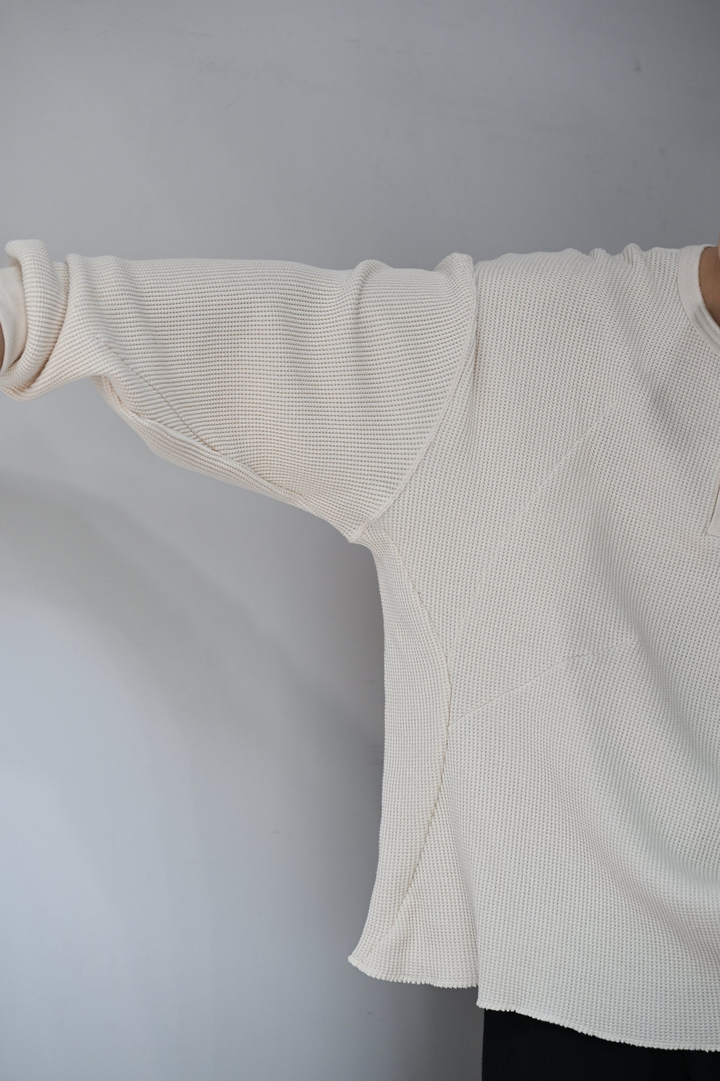 A MACHINE / Thermal Long sleeve T-shirt blanch pattern-city -ECRU