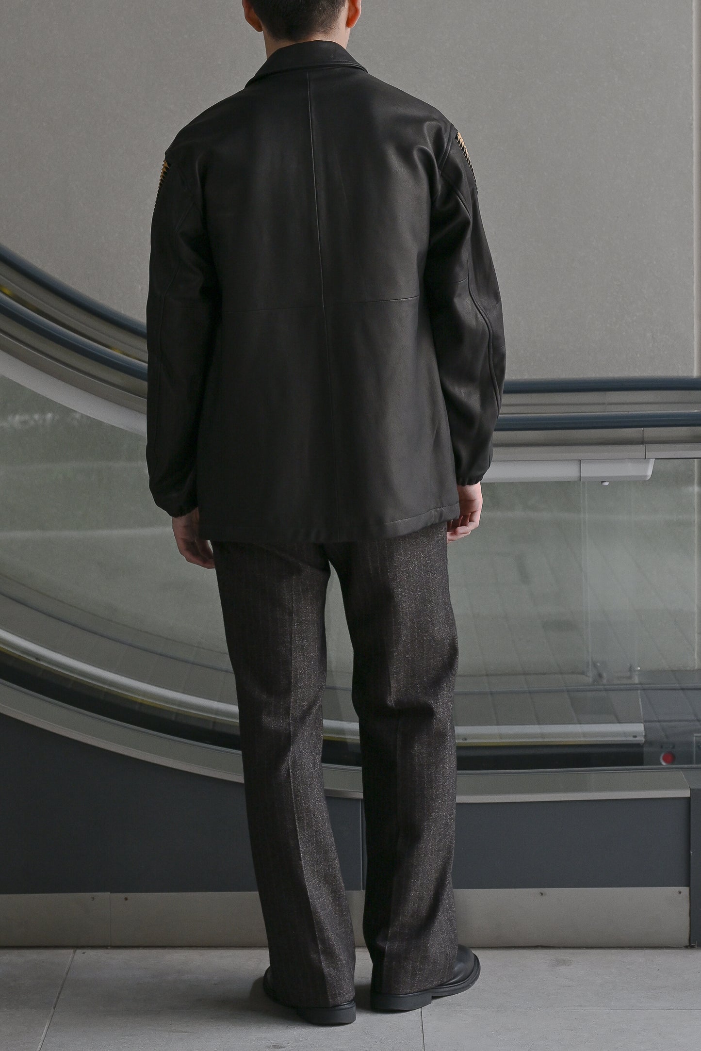 WHOWHAT / LEATHER SHARK COACH JACKET -BLACK