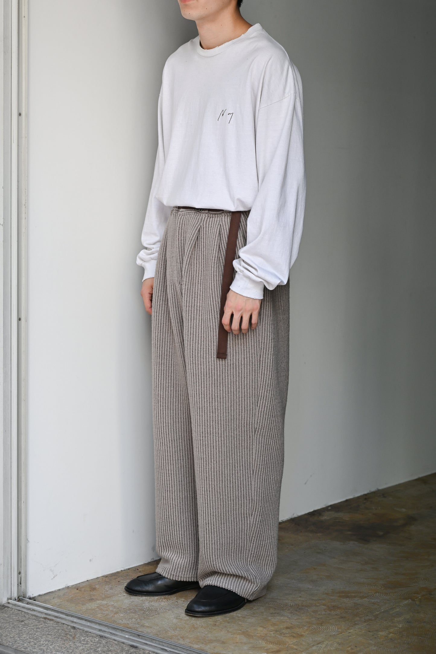 ANCELLM / WOOLCORD BELTLESS SLACKS -SAND