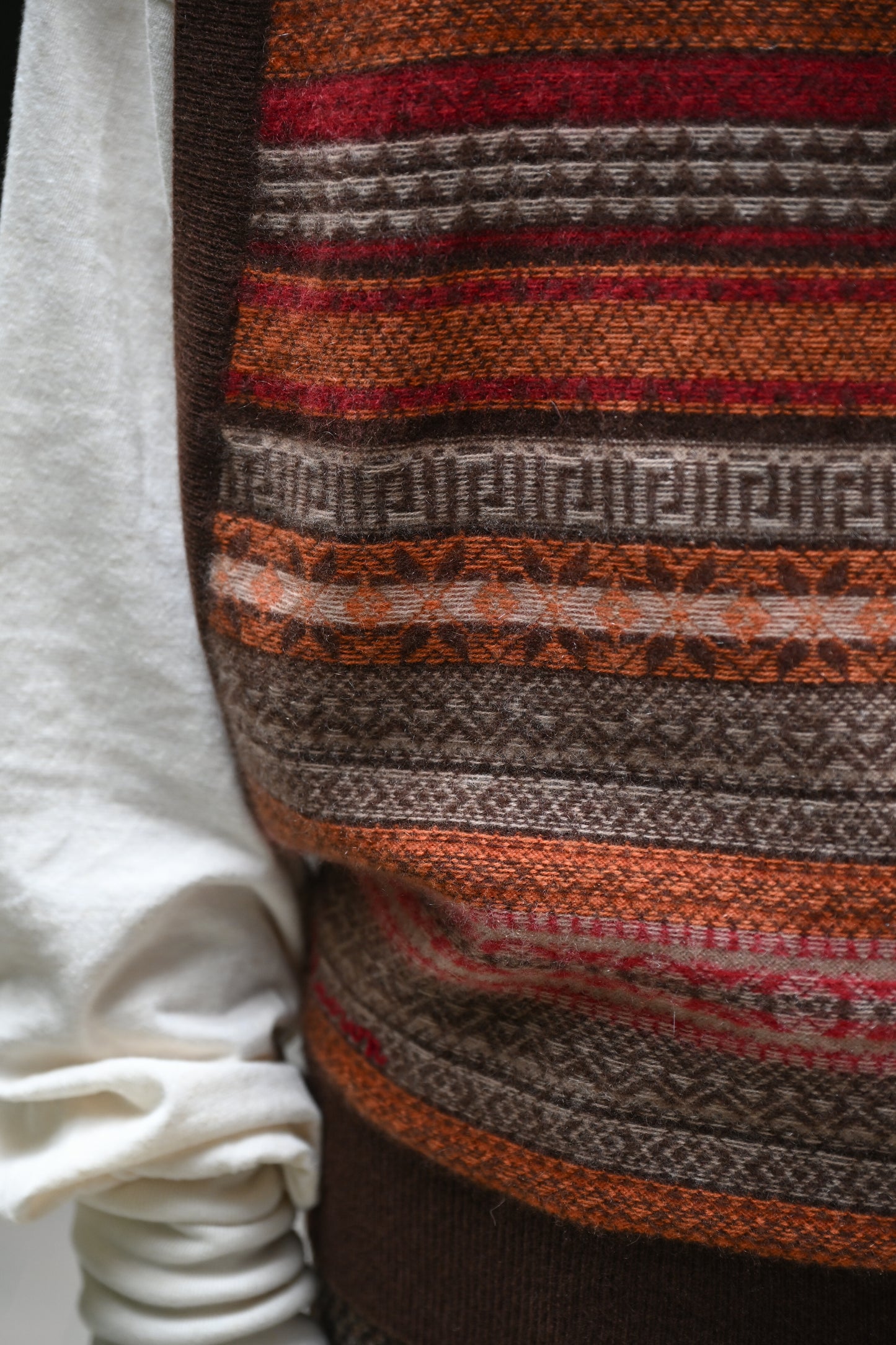 BISOWN / CASHMERE FAIRISLE MIDDLEVEST -BROWN MIX