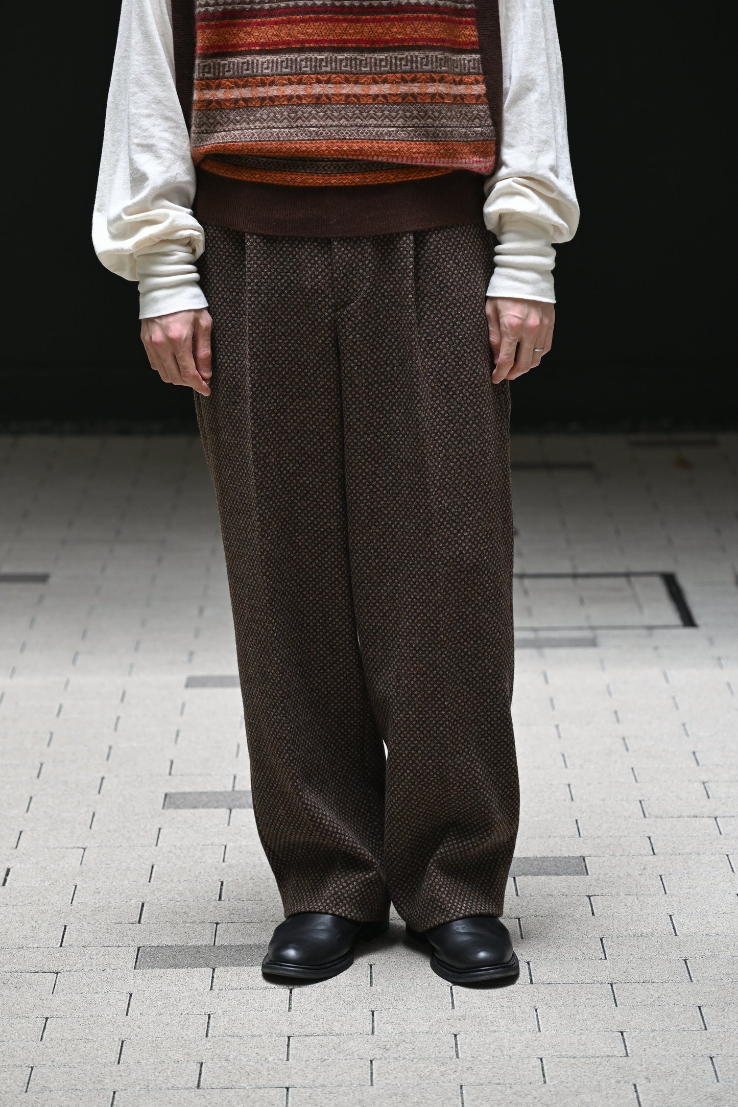 BISOWN / HEAVYWOOL 1TUCK EASY SLACKS - BROWN EYES