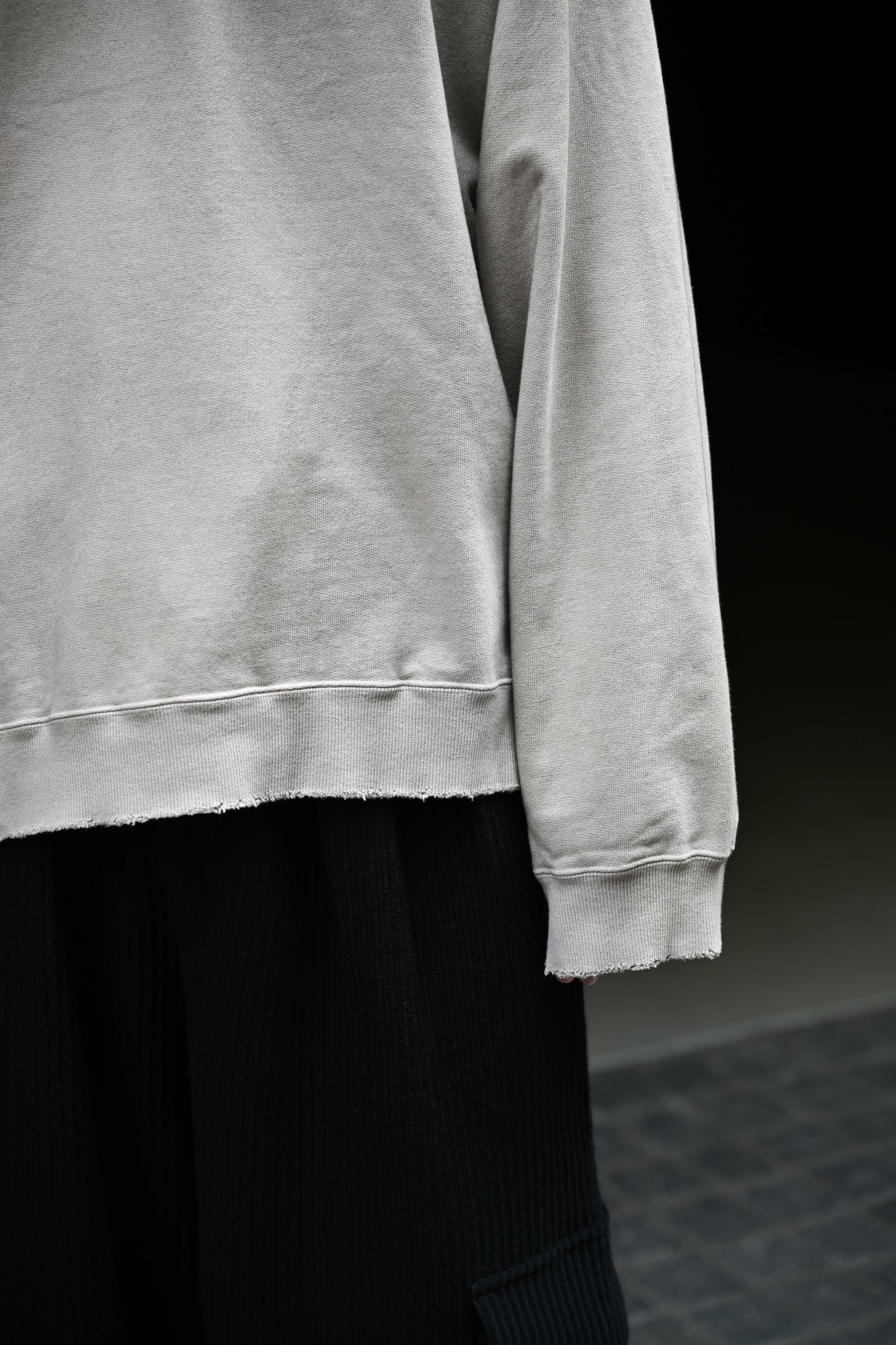 ANCELLM / UNEVENNESS SWEAT SHIRT -SAND