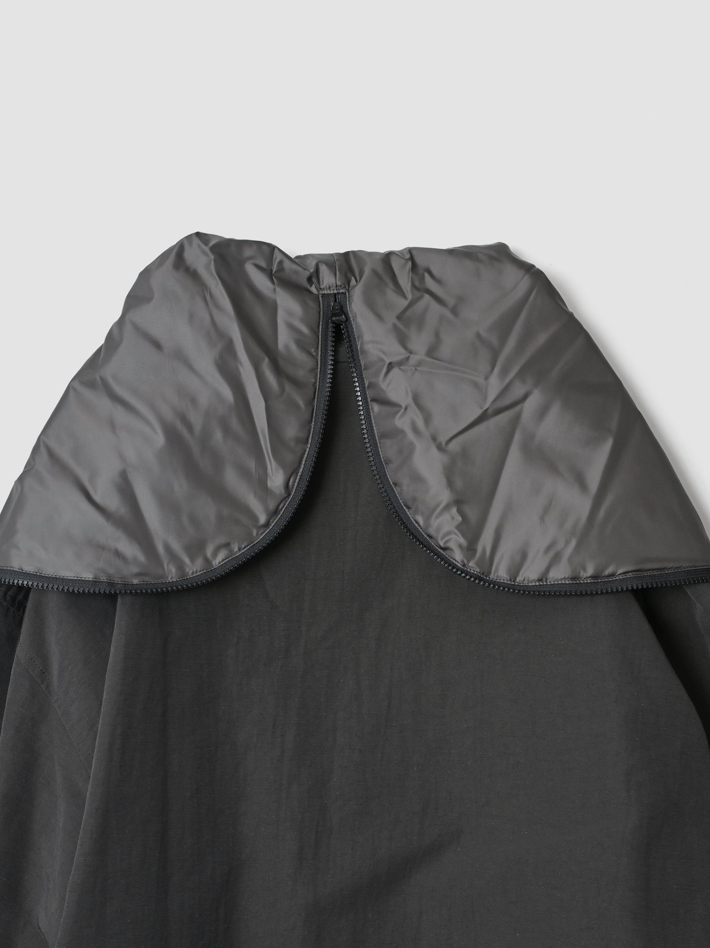 barbell object / padded coat -BLACK