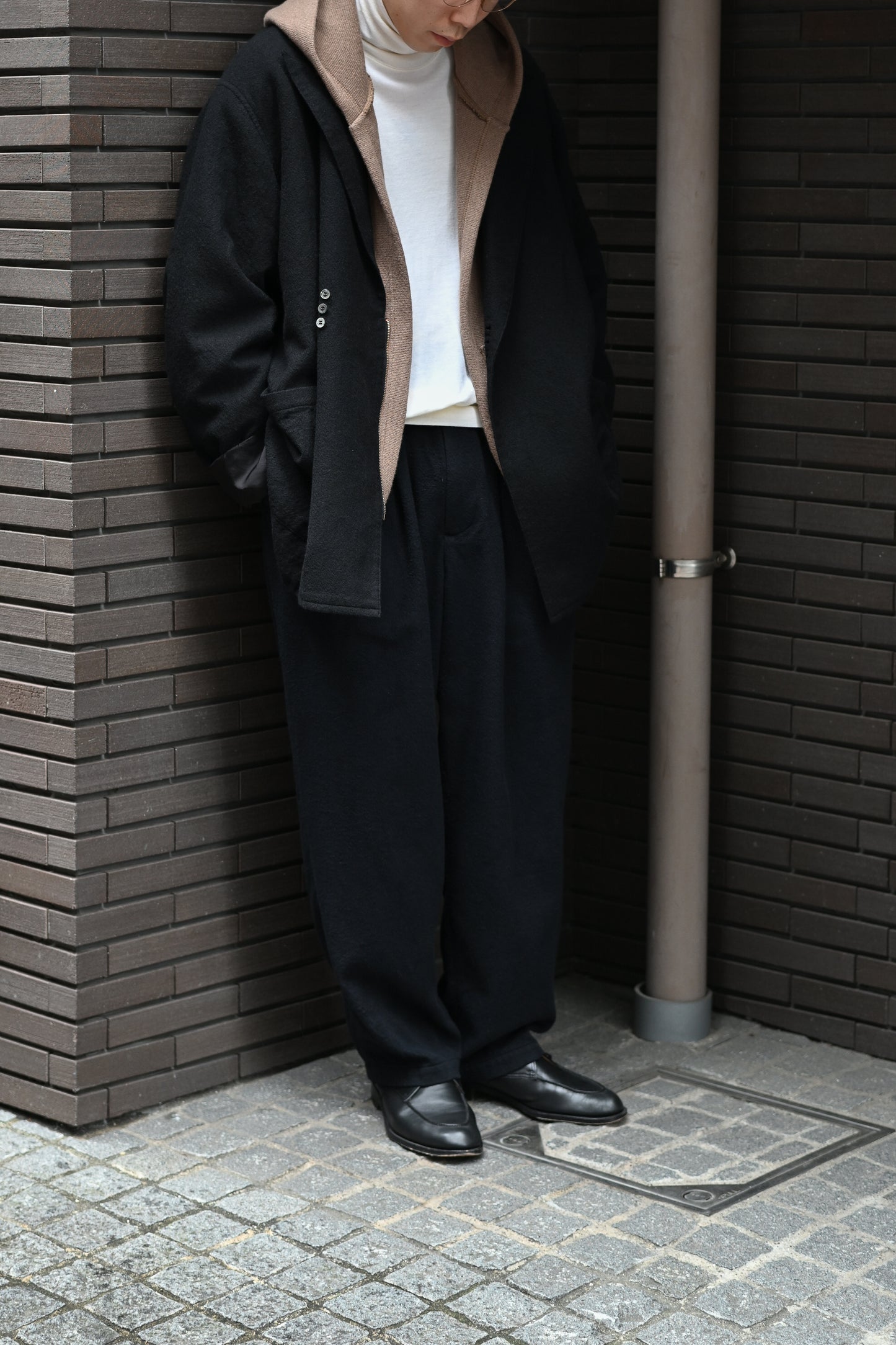 barbell object / wool coat -BLACK