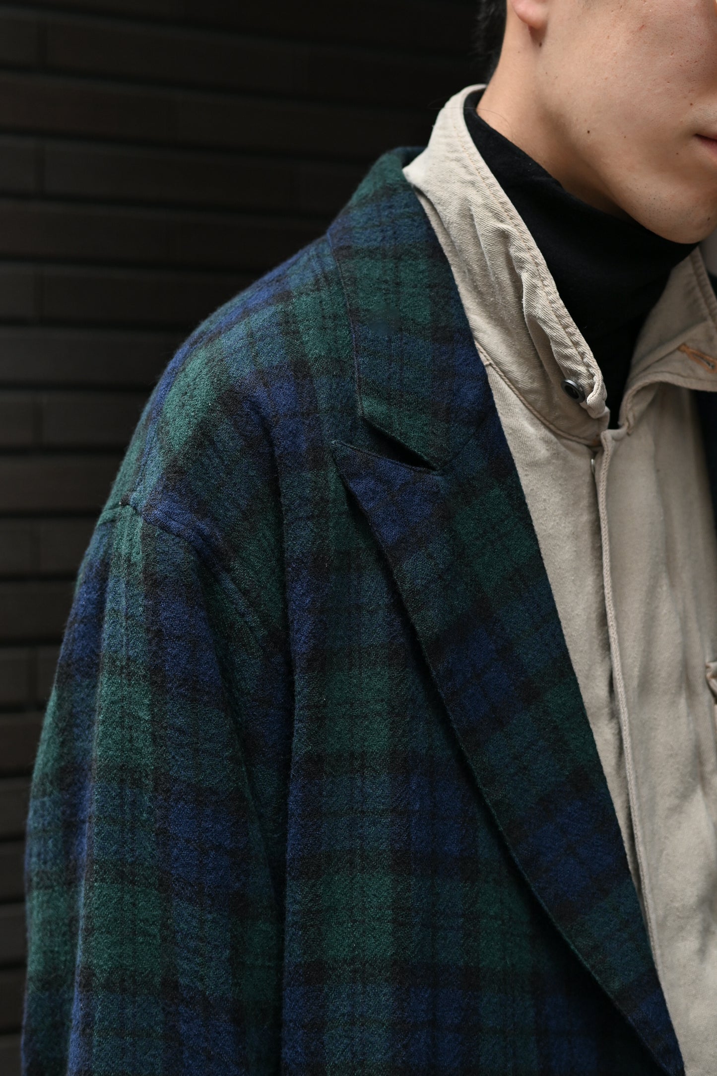 barbell object / wool coat -CHECK