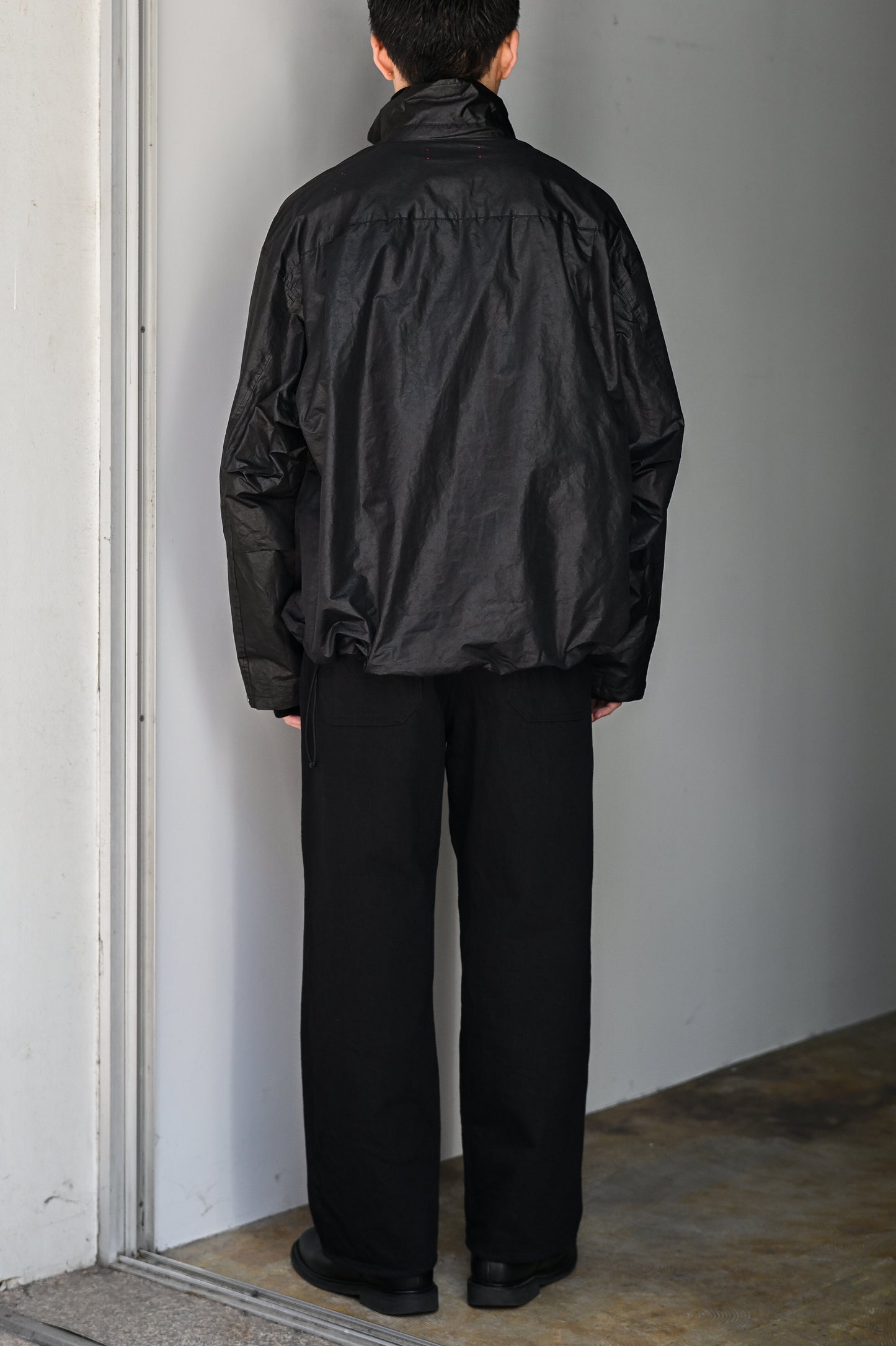 barbell object / t hn top -BLACK