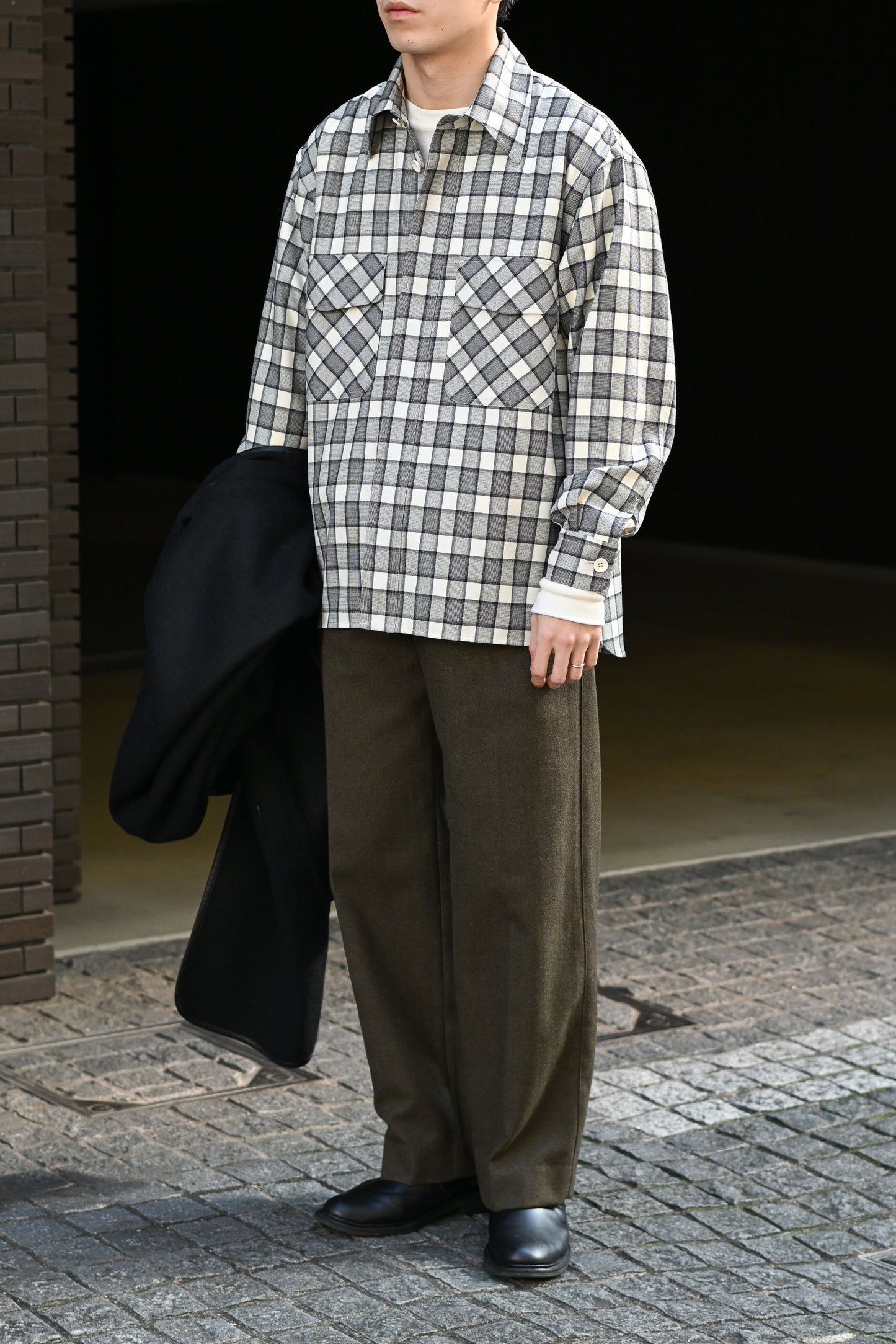 ANTOS. / DOUBLE POCKET OVER SHIRT -WHITE/BLACK