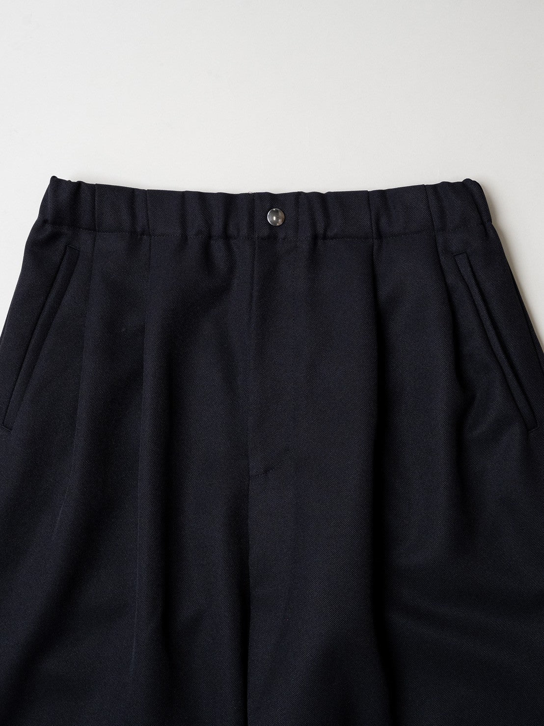 Antwort / DRAPE TUCK PANTS - BLACK