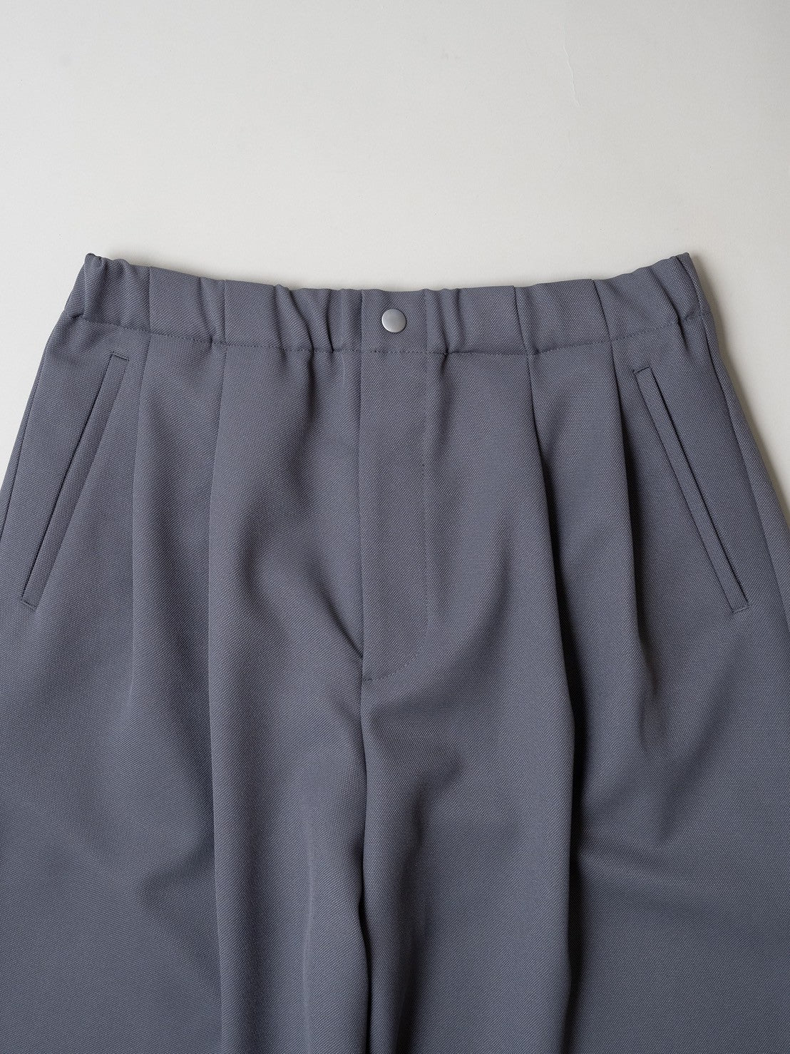 Antwort / DRAPE TUCK PANTS - GREY
