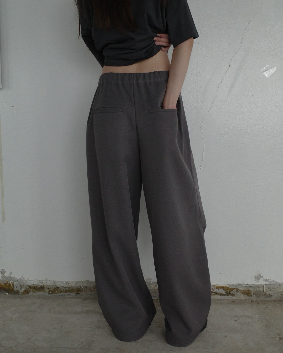 Antwort / DRAPE TUCK PANTS - GREY