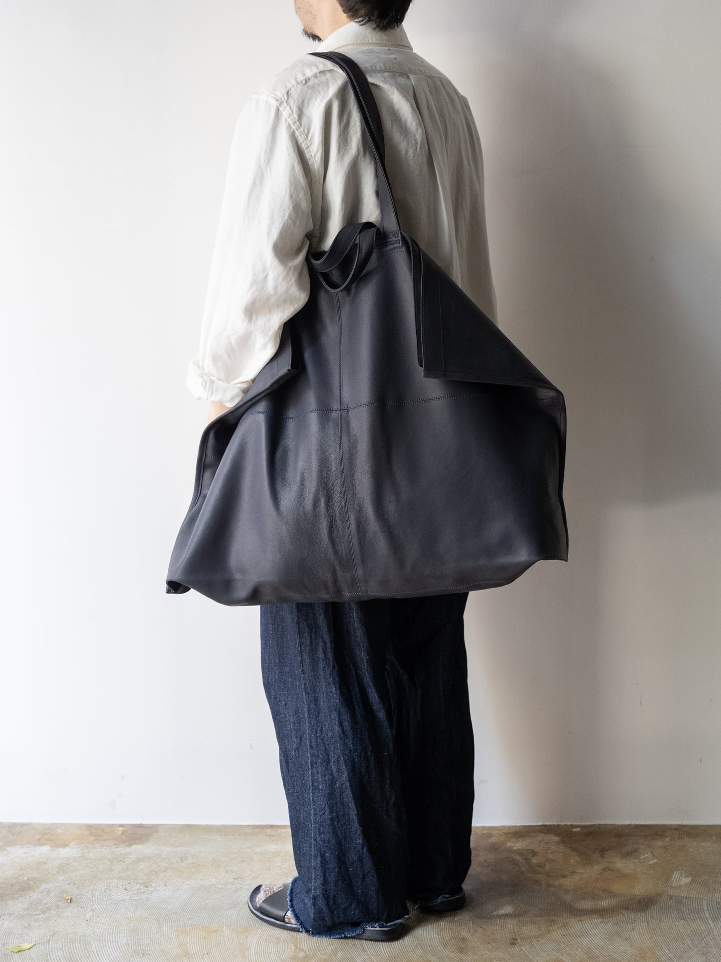 Morphée / MAGNUM TOTE Size MAG -NAVY