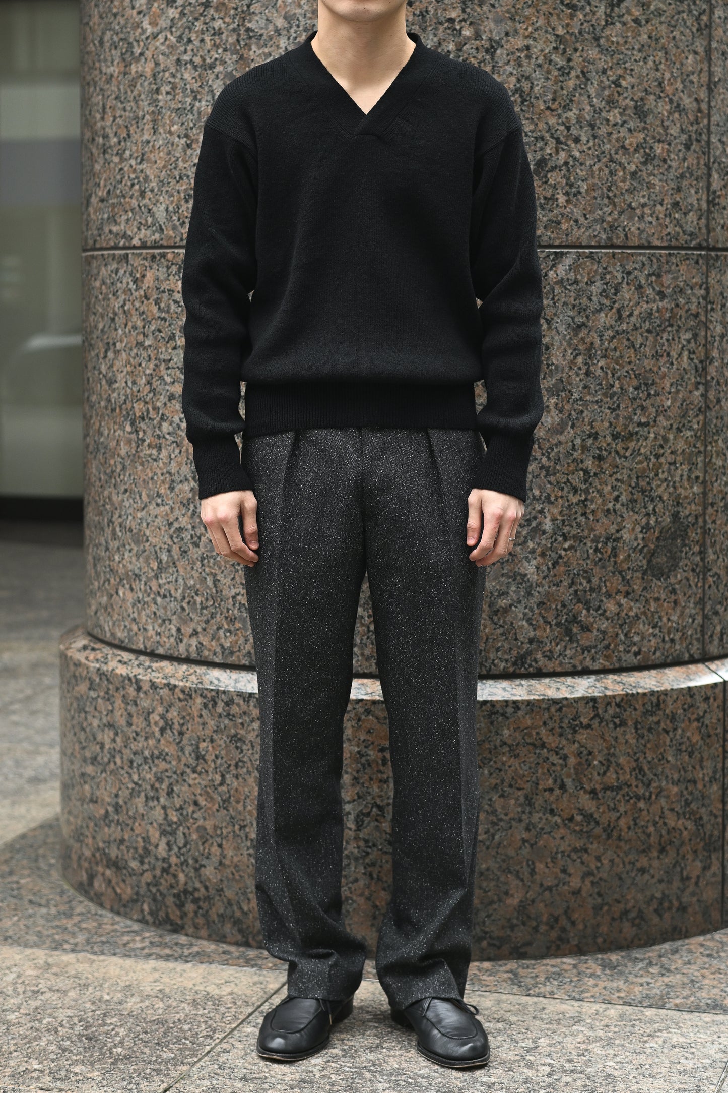 Slopeslow / cross V neck sweater -BLACK