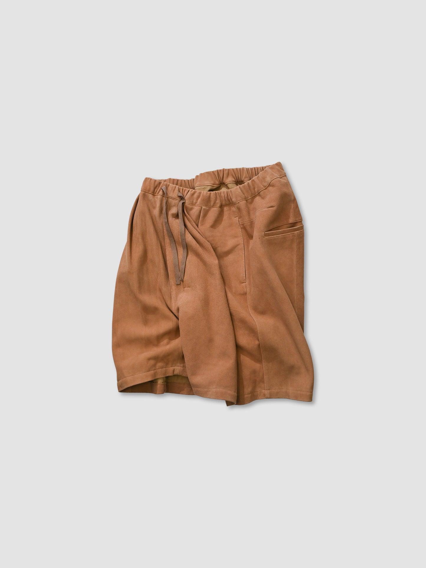 ANCELLM / SUEDE TUCK WIDE SHORTS -BROWN