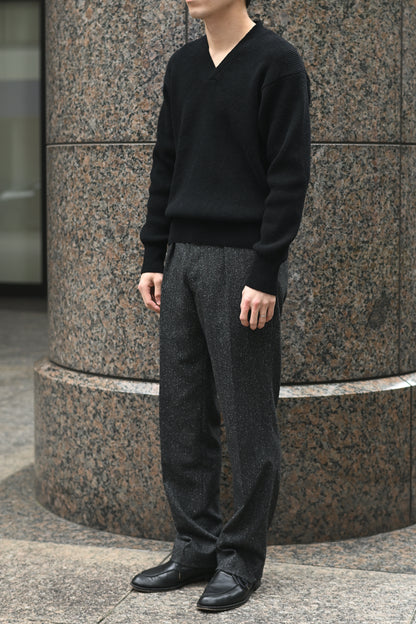 Slopeslow / cross V neck sweater -BLACK