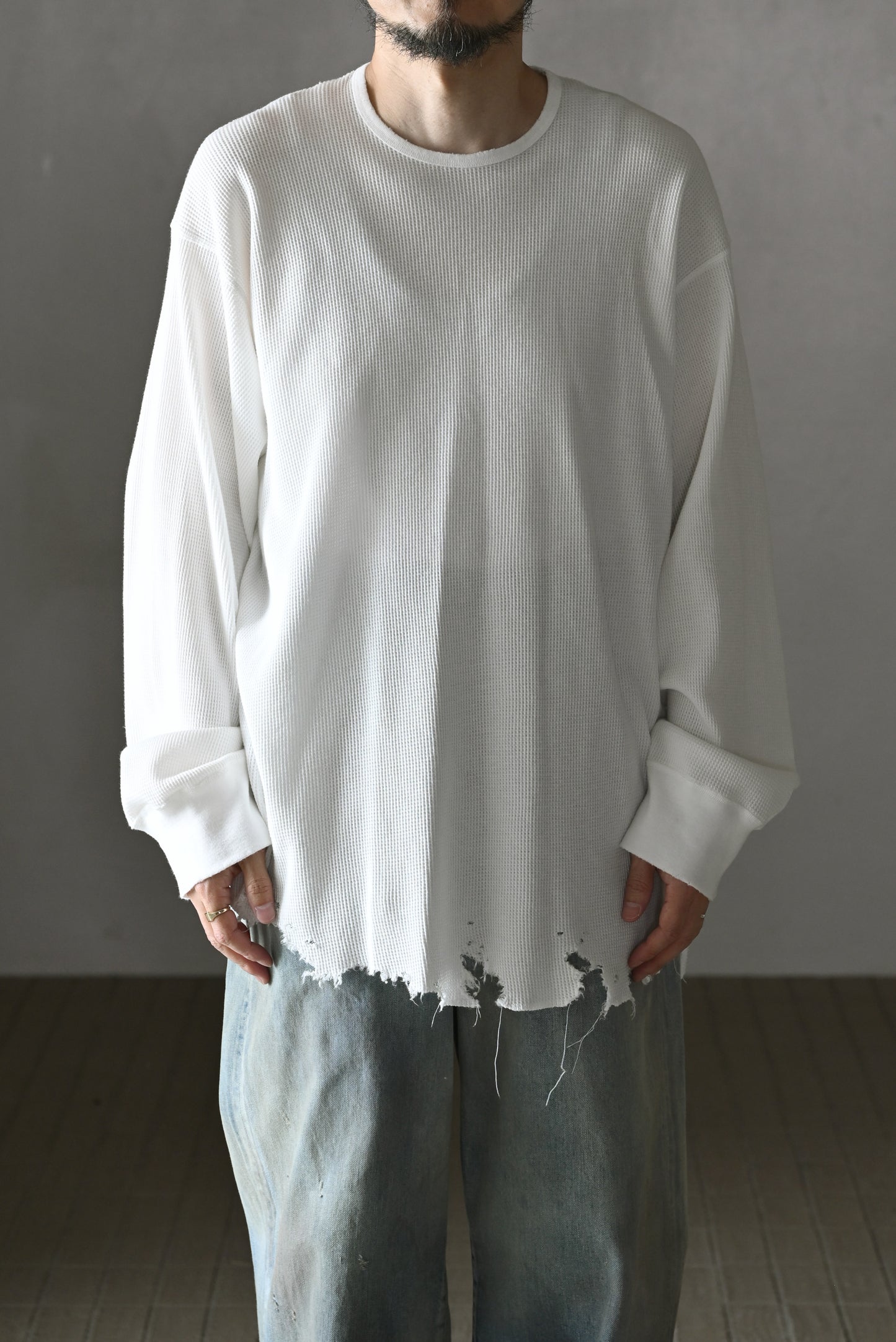 ANCELLM / DAMAGE WAFFLE CREW LS -WHITE