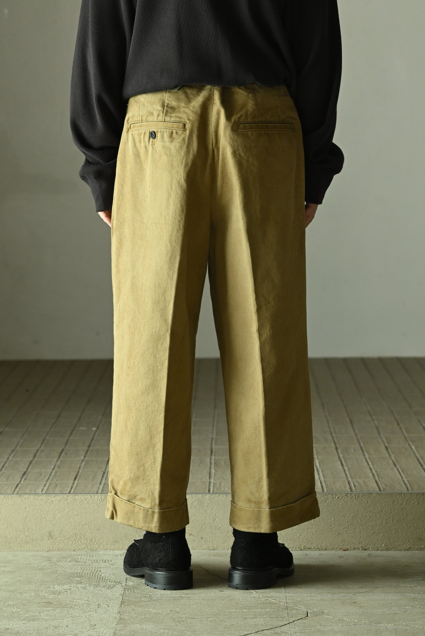 ANCELLM / DOUBLE-CUFF CHINO PANTS -BEIGE