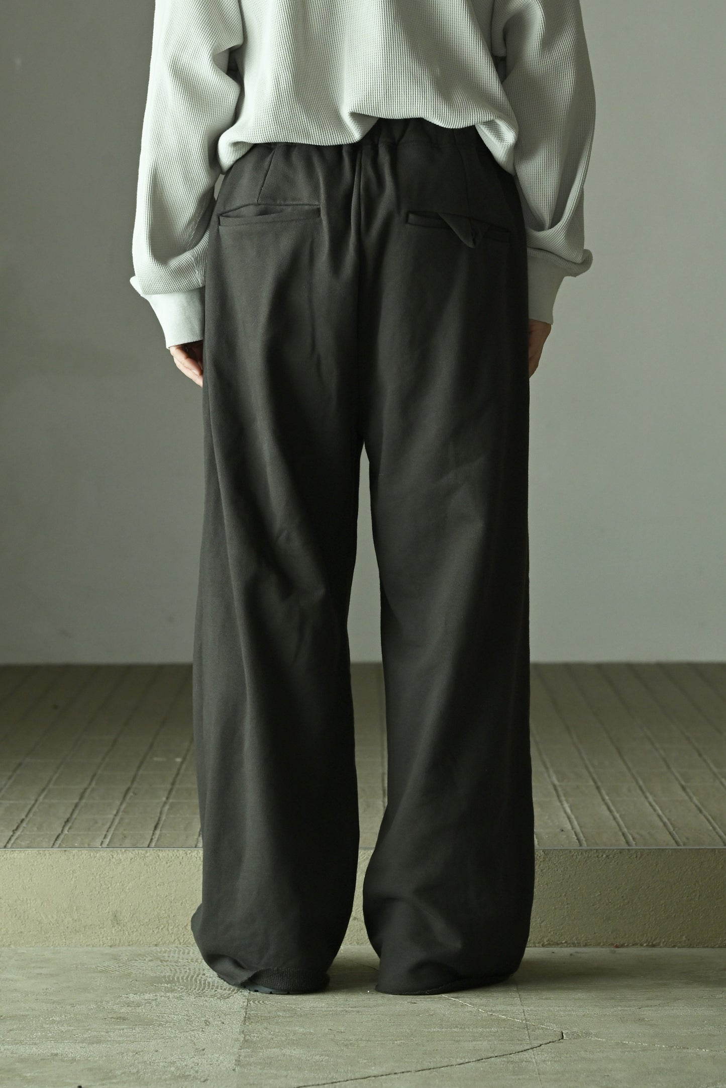 ANCELLM / SWEAT SLACKS -CHARCOAL