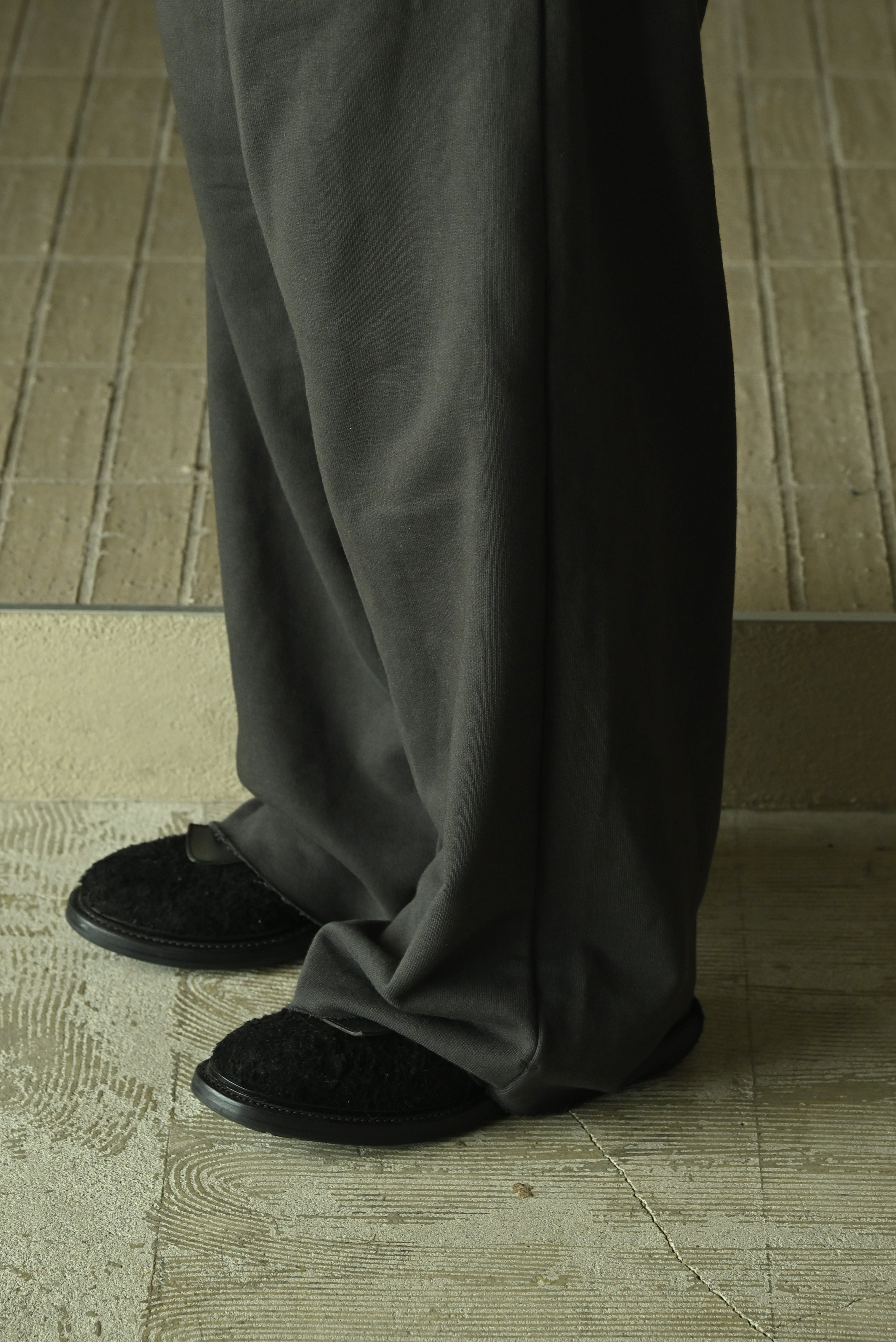 ANCELLM / SWEAT SLACKS -CHARCOAL