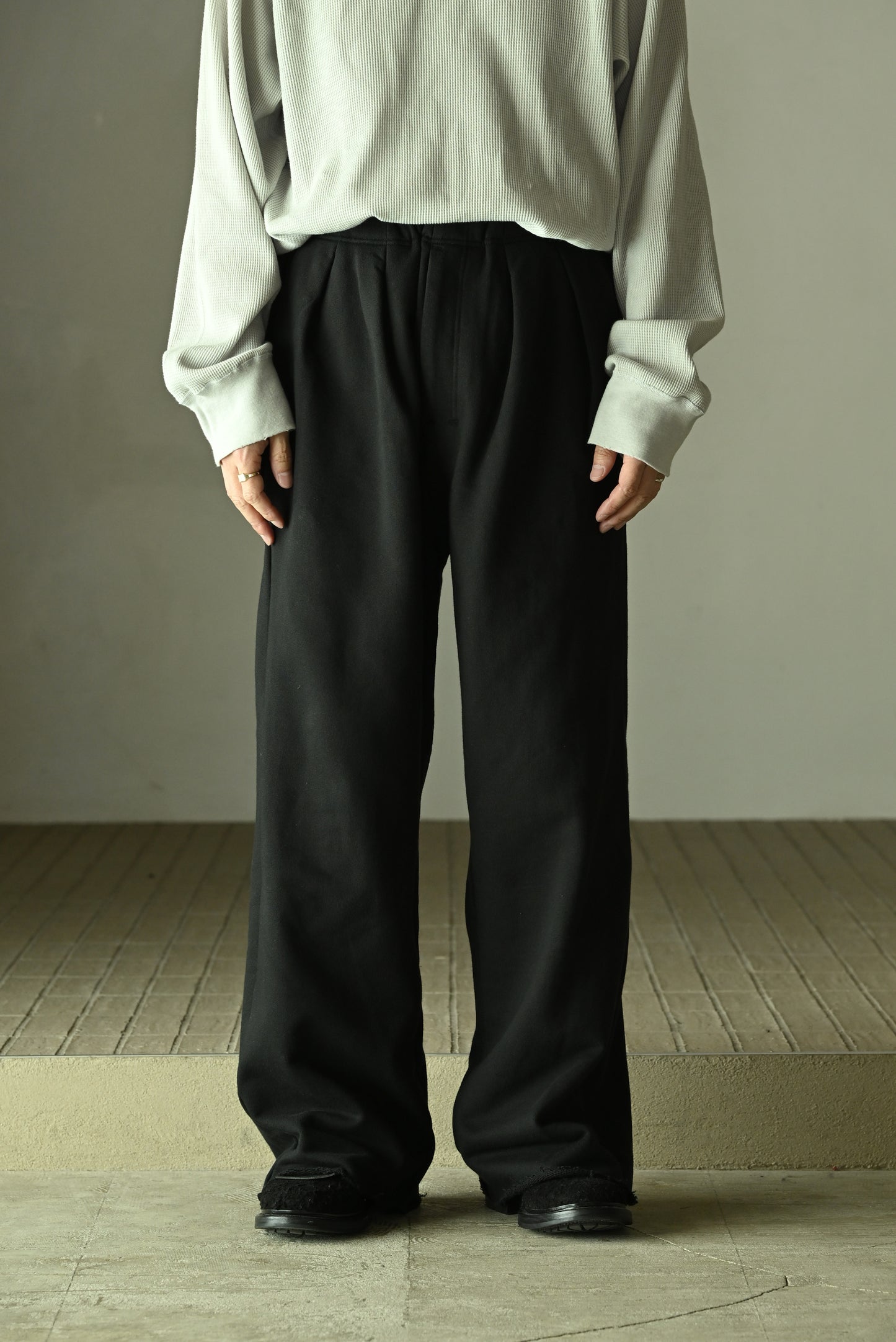 ANCELLM / SWEAT SLACKS -BLACK