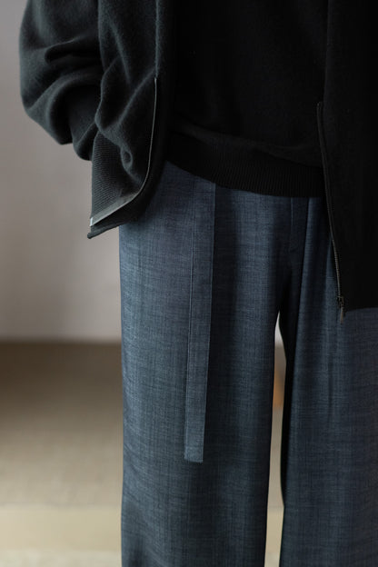 m's braque / exclusive / BELTED TUCKED BAGGY PANTS -NAVY