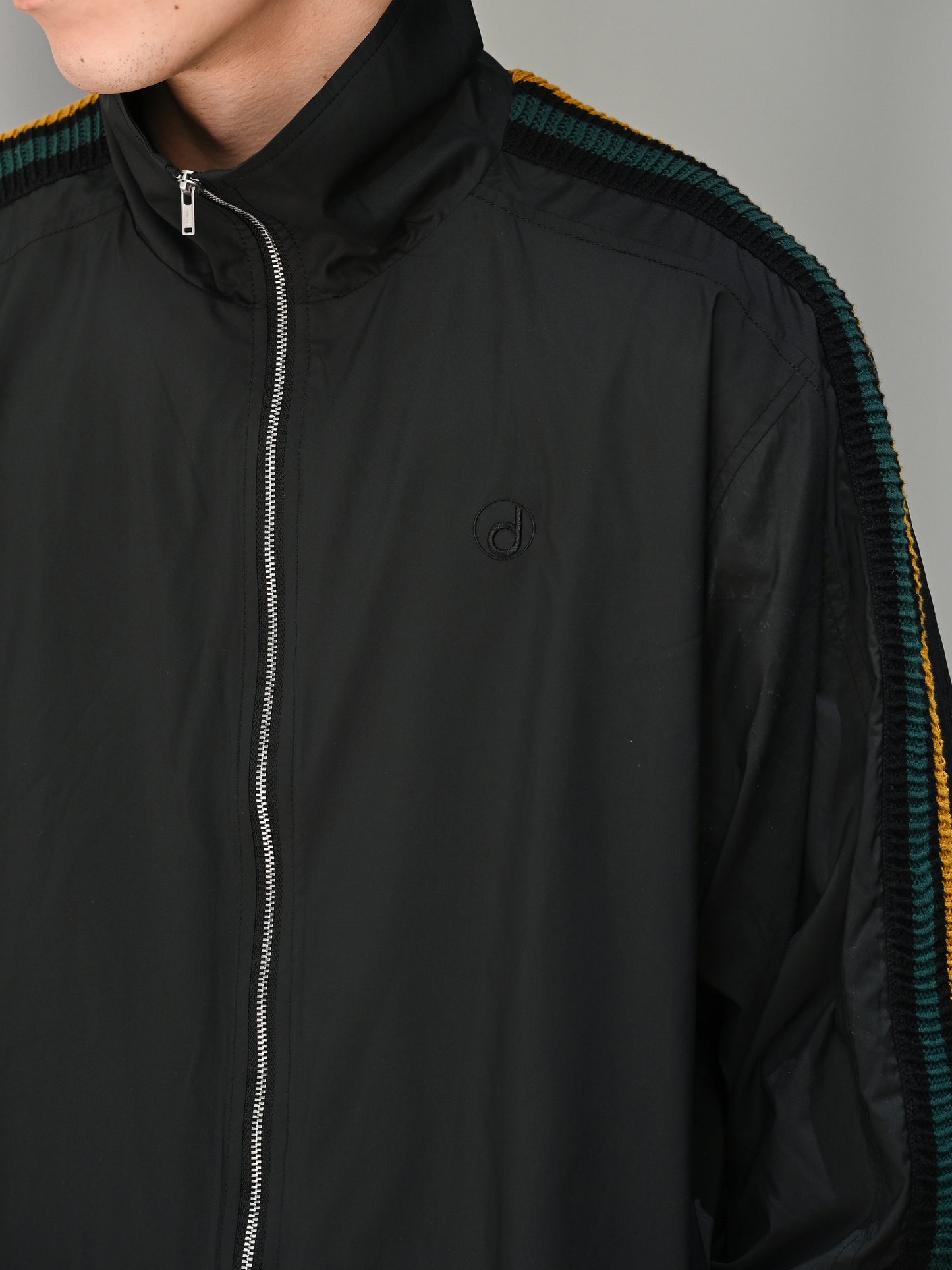 The DUFFER N NEPHEWS / TRACK JACKET POLYESTER -BLACK