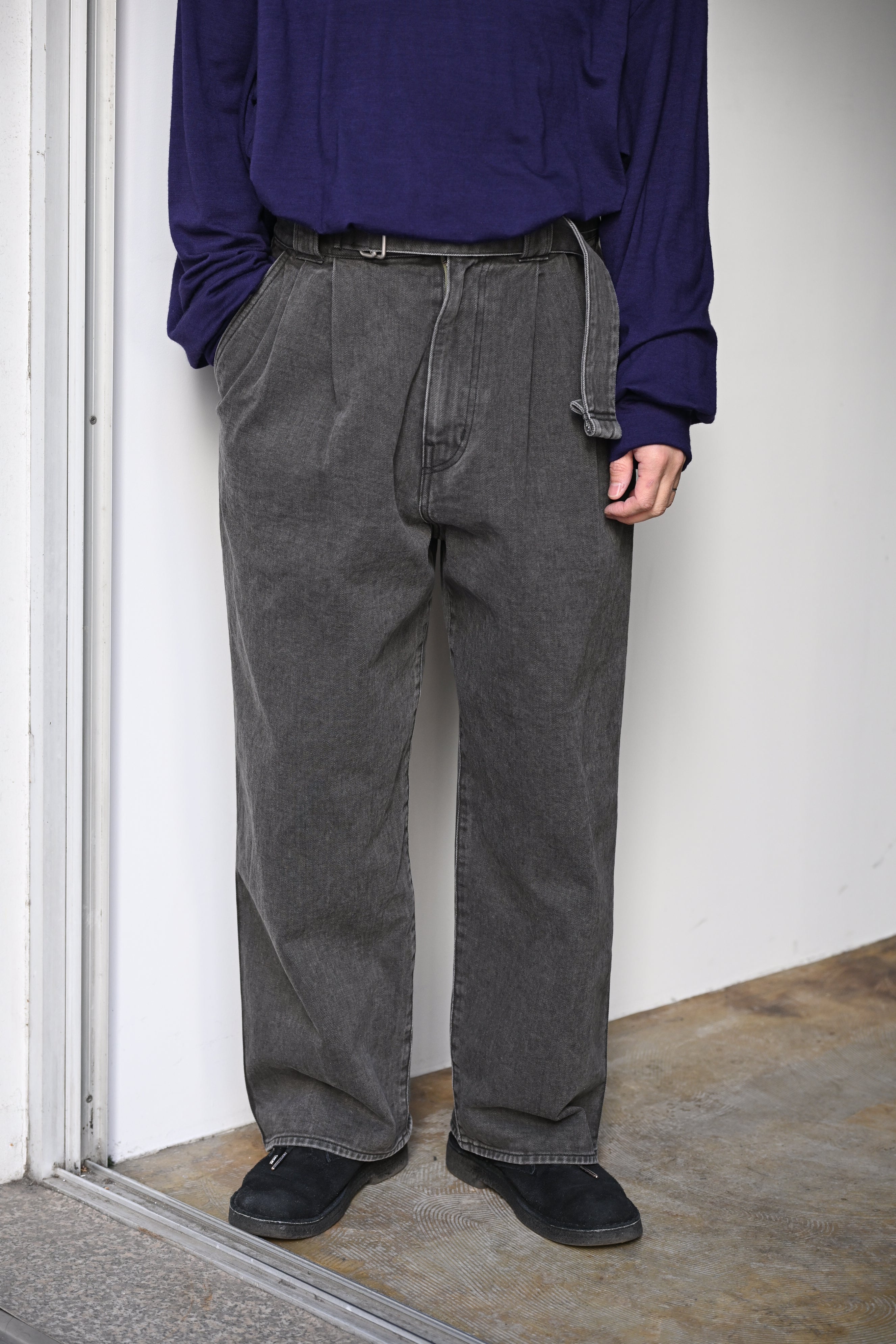 barbell object / denim pt -FADE