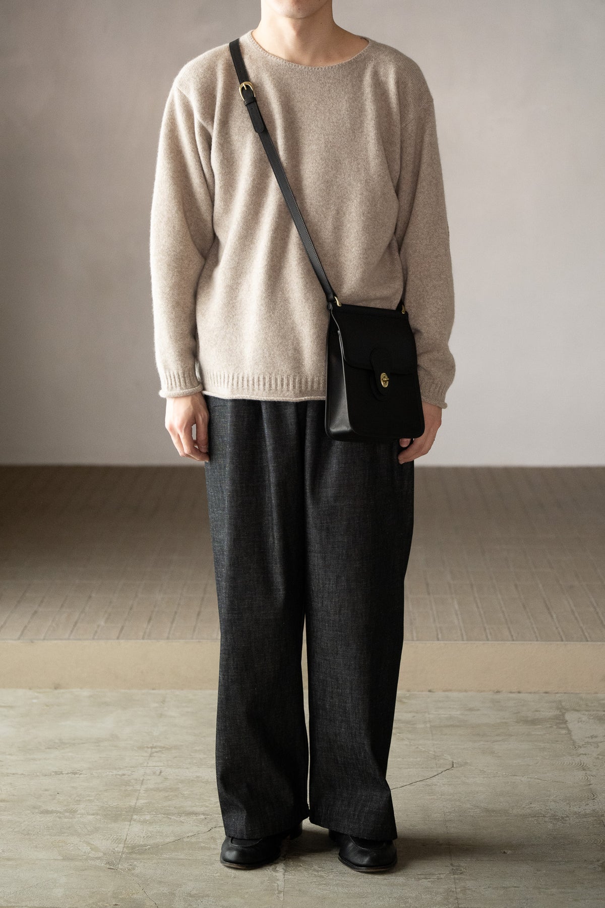 AUBERGE / MADISON - BLACK × BLACK