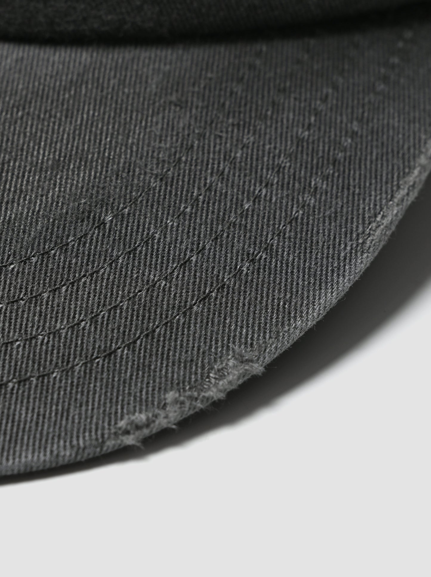 COMESANDGOES / PIGMENT DYE CAP(ダメージ) -CHARCOAL