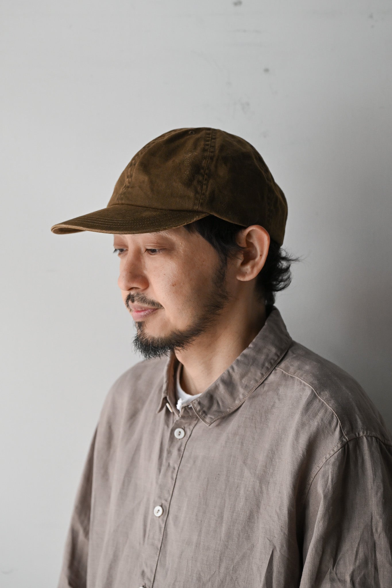 COMESANDGOES / PIGMENT DYE CAP(ダメージ) -BROWN