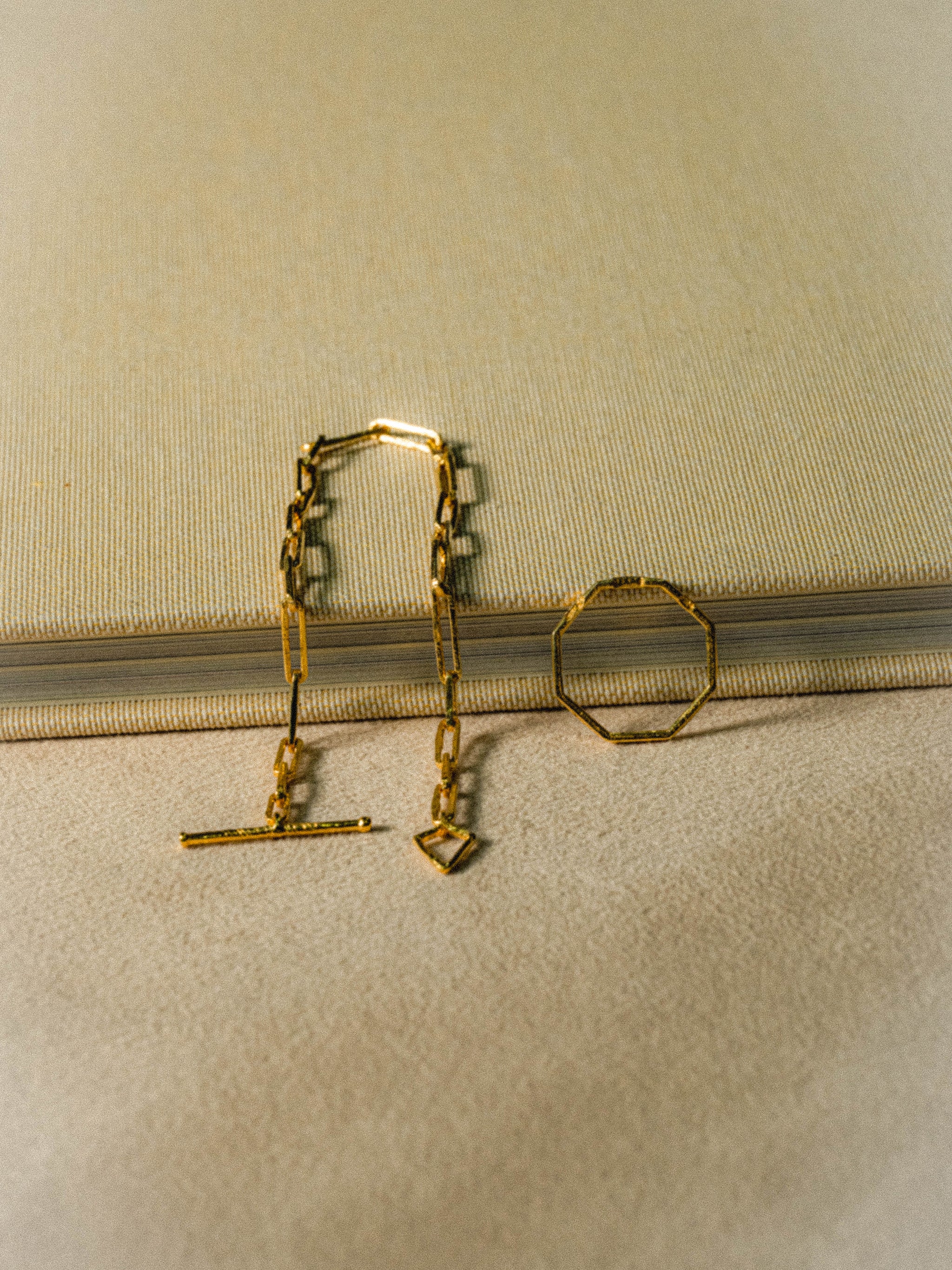 taupe D.Motoike / HARVEST CHAIN BRACELET -K24 – and father