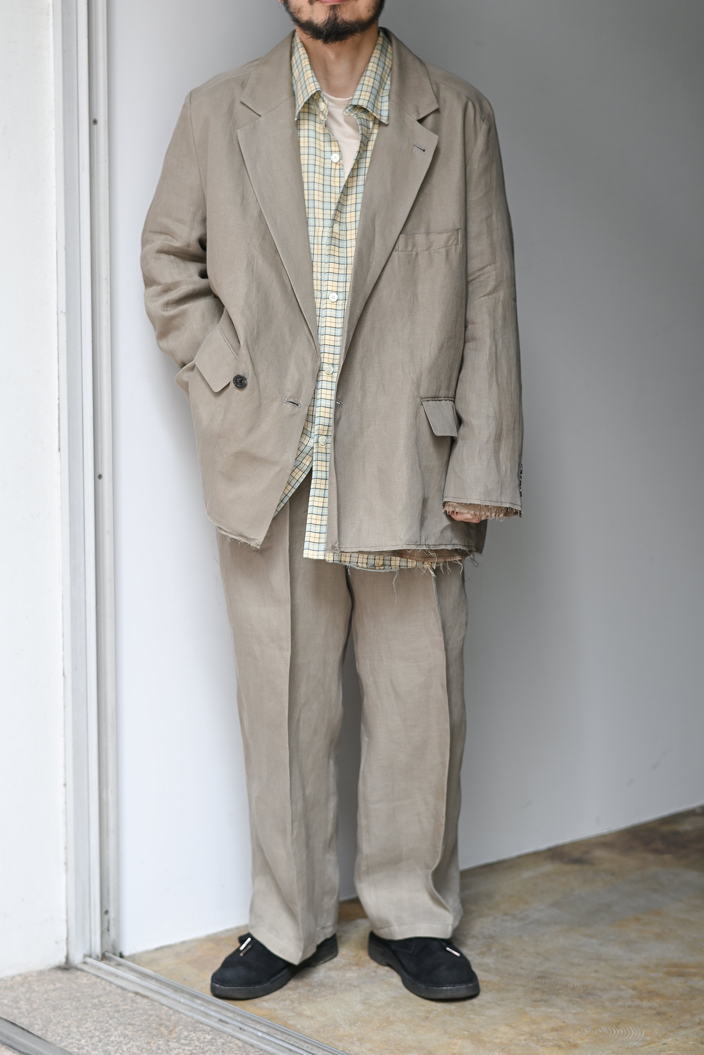 ANCELLM / 100/S LINEN TUCK SLACKS -KHAKIBEIGE – and father