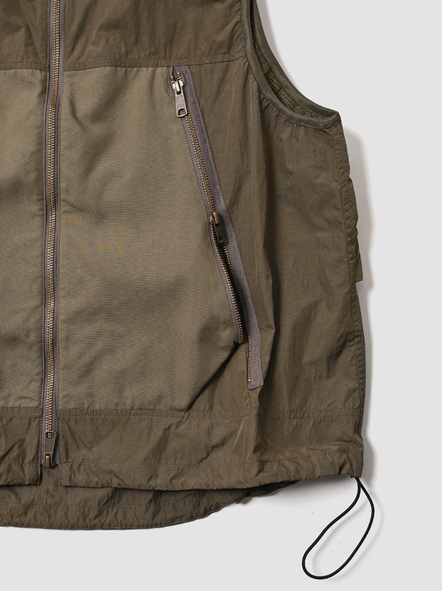 barbell object / un vest -KHAKI