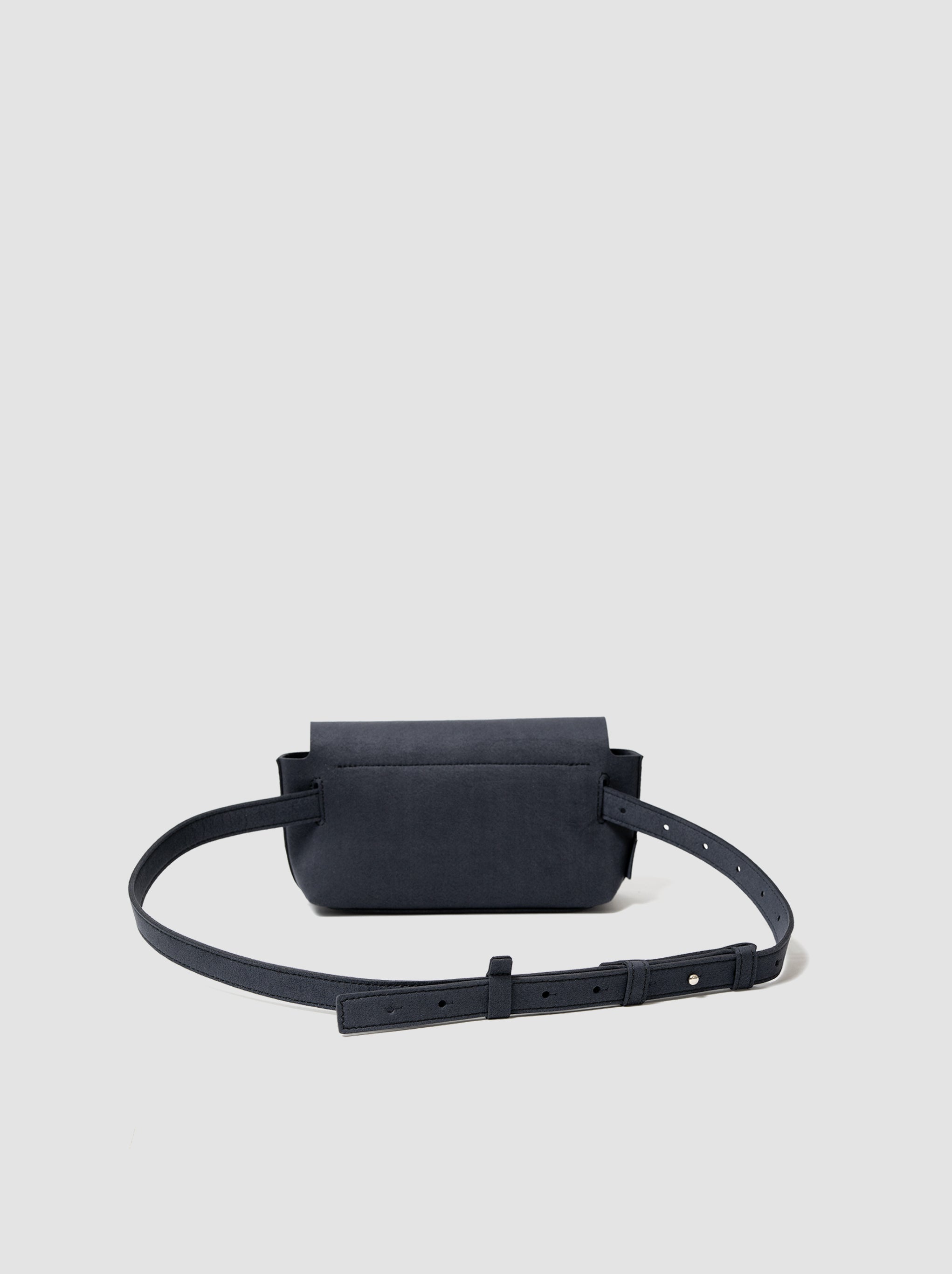 zattu / LEDEC -OFF BLACK