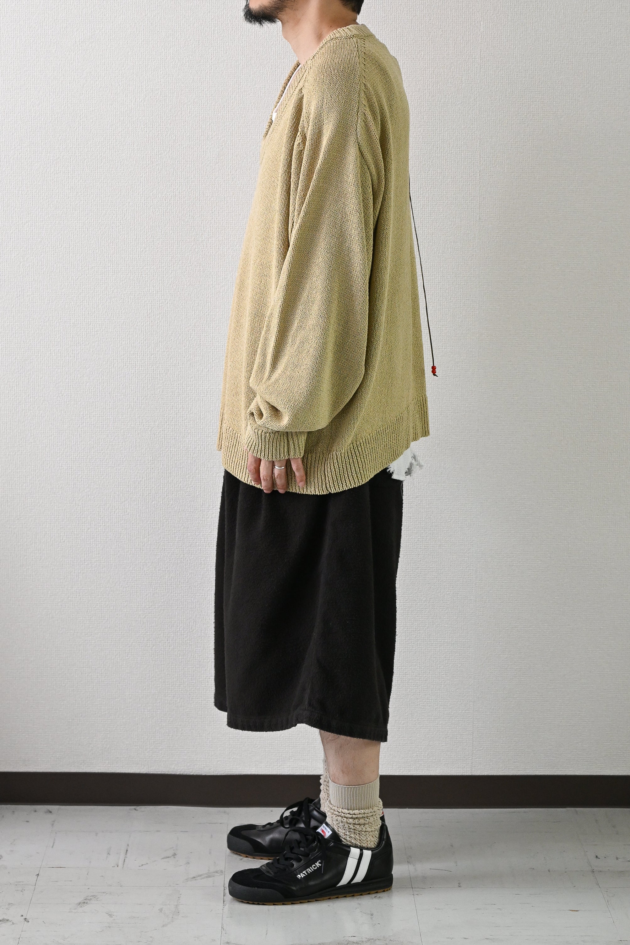 ANCELLM / UV NECK KNIT -SAGE – and father