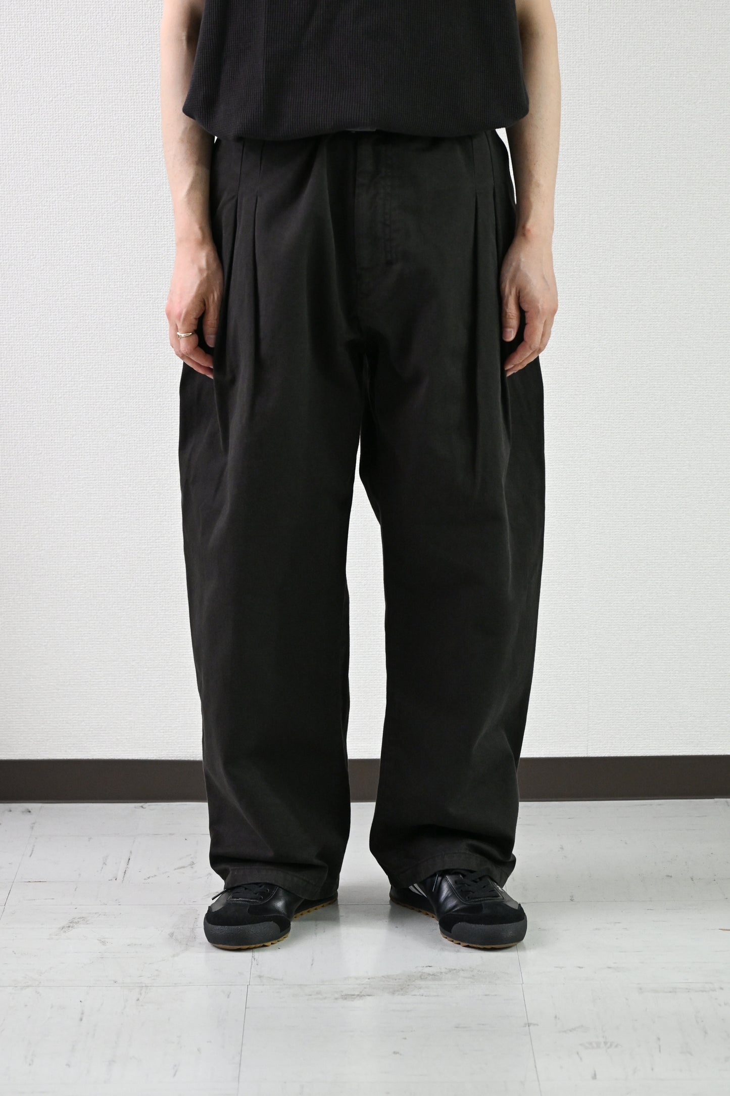ANCELLM / CHINO SLACKS -BLACK