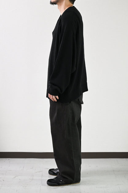 ANCELLM / UV NECK KNIT -BLACK
