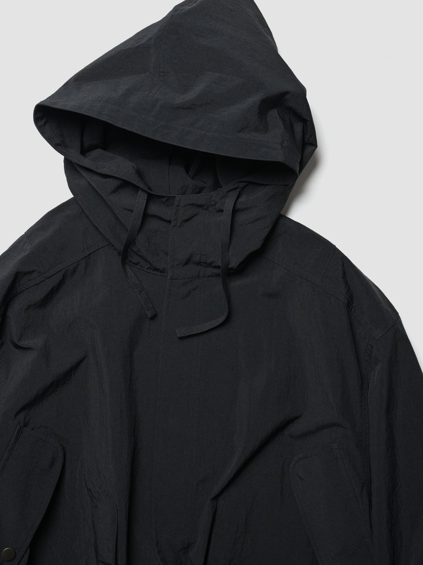 ANCELLM / WRINKLED NYLON OVER HOODIE -BLACK