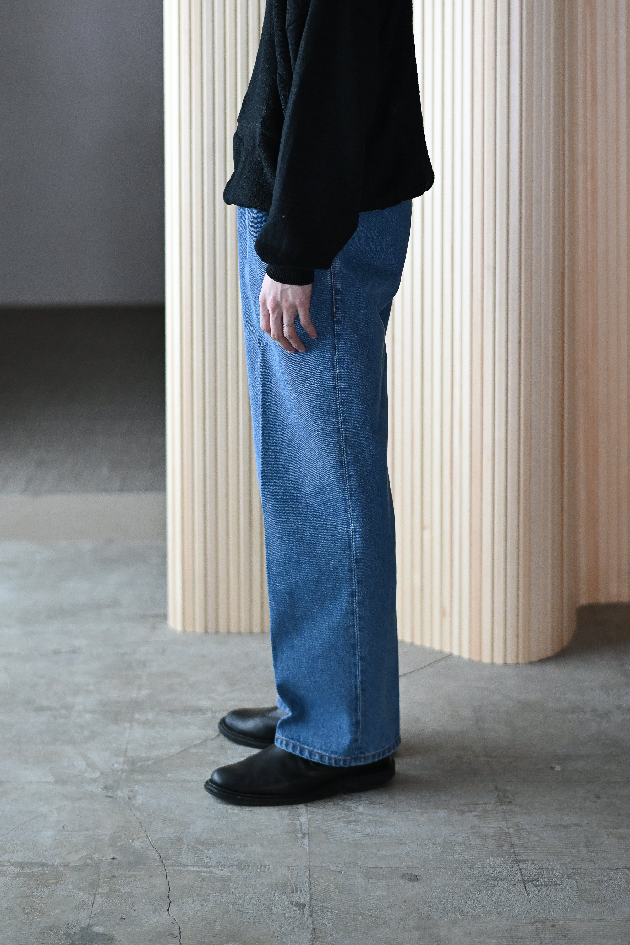 Cristaseya / BLEACHED DENIM PLEATED TROUSERS -Bleached denim