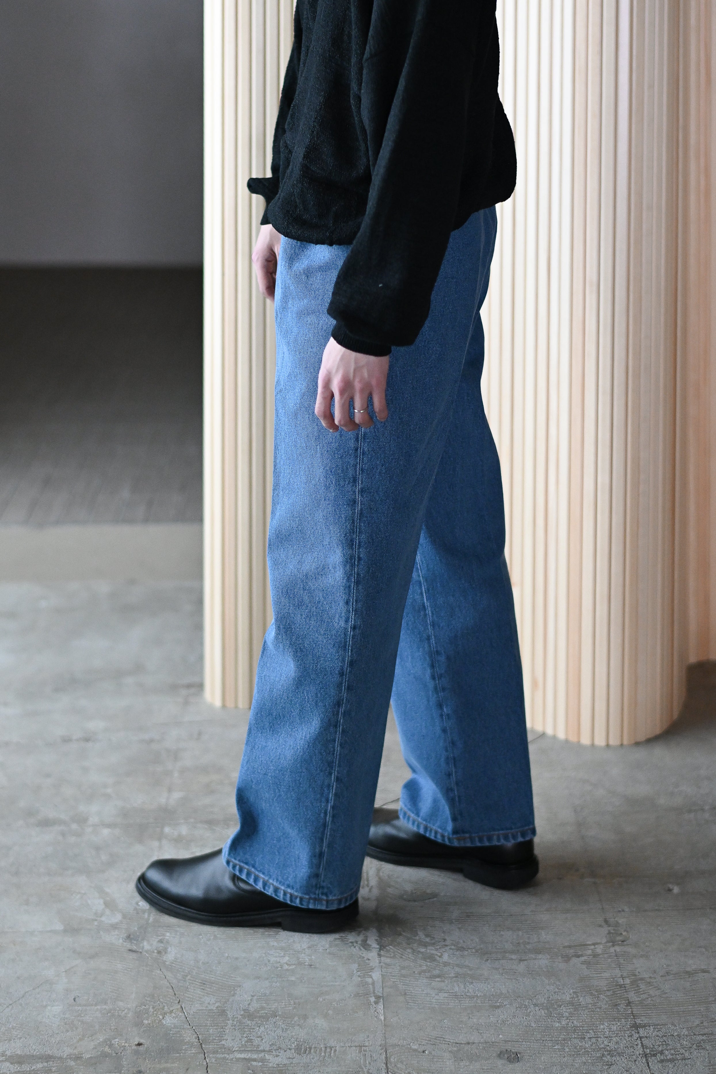 Cristaseya / BLEACHED DENIM PLEATED TROUSERS -Bleached denim