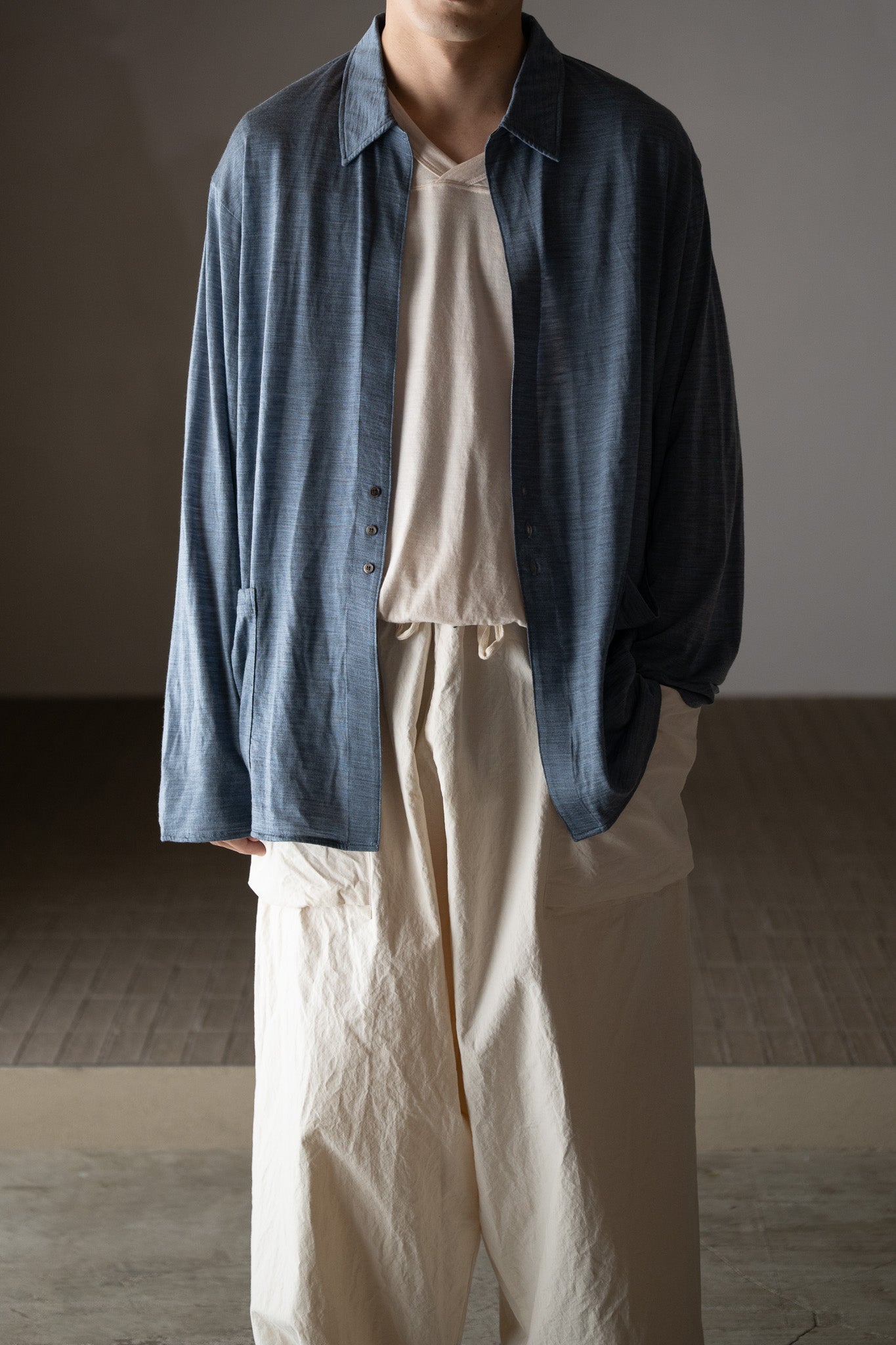 barbell object / 3b cardi -BLUE